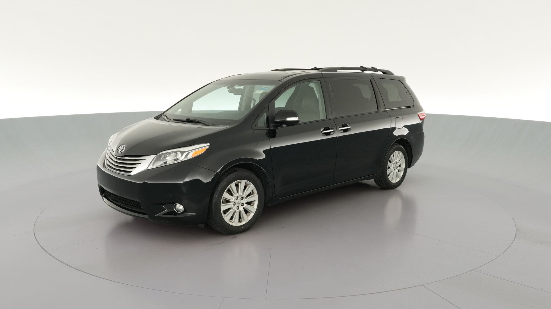 2015 Toyota Sienna vehicle photo