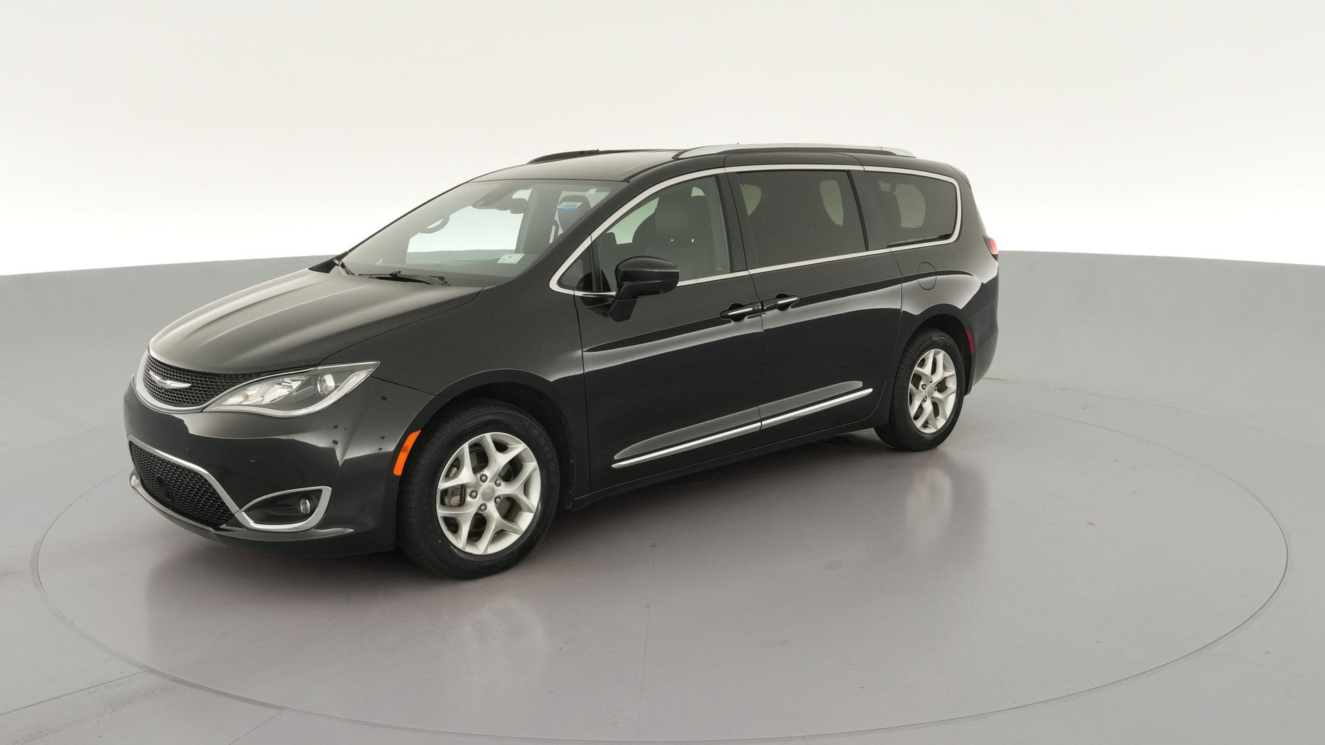 2020 Chrysler Pacifica vehicle photo
