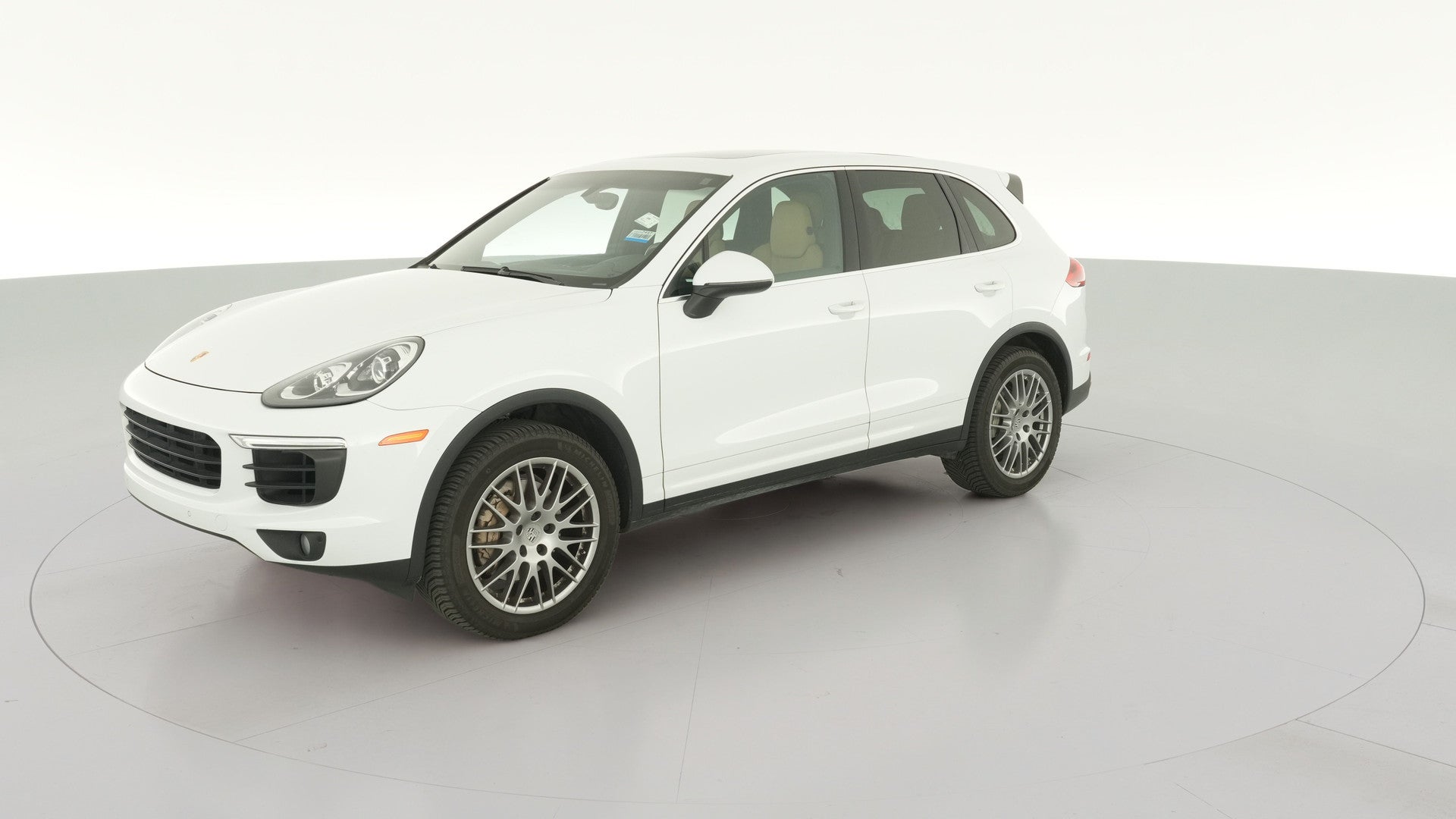 2015 Porsche Cayenne vehicle photo