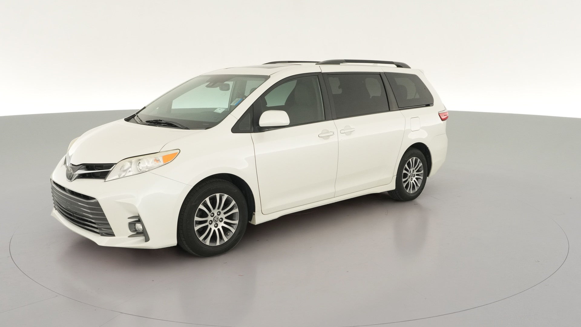 2020 Toyota Sienna vehicle photo