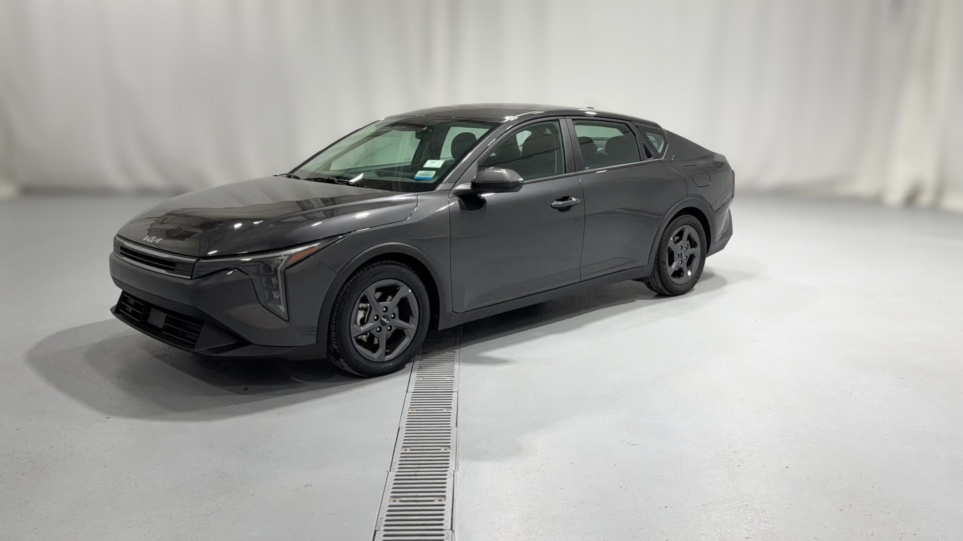 2025 Kia K4 vehicle photo