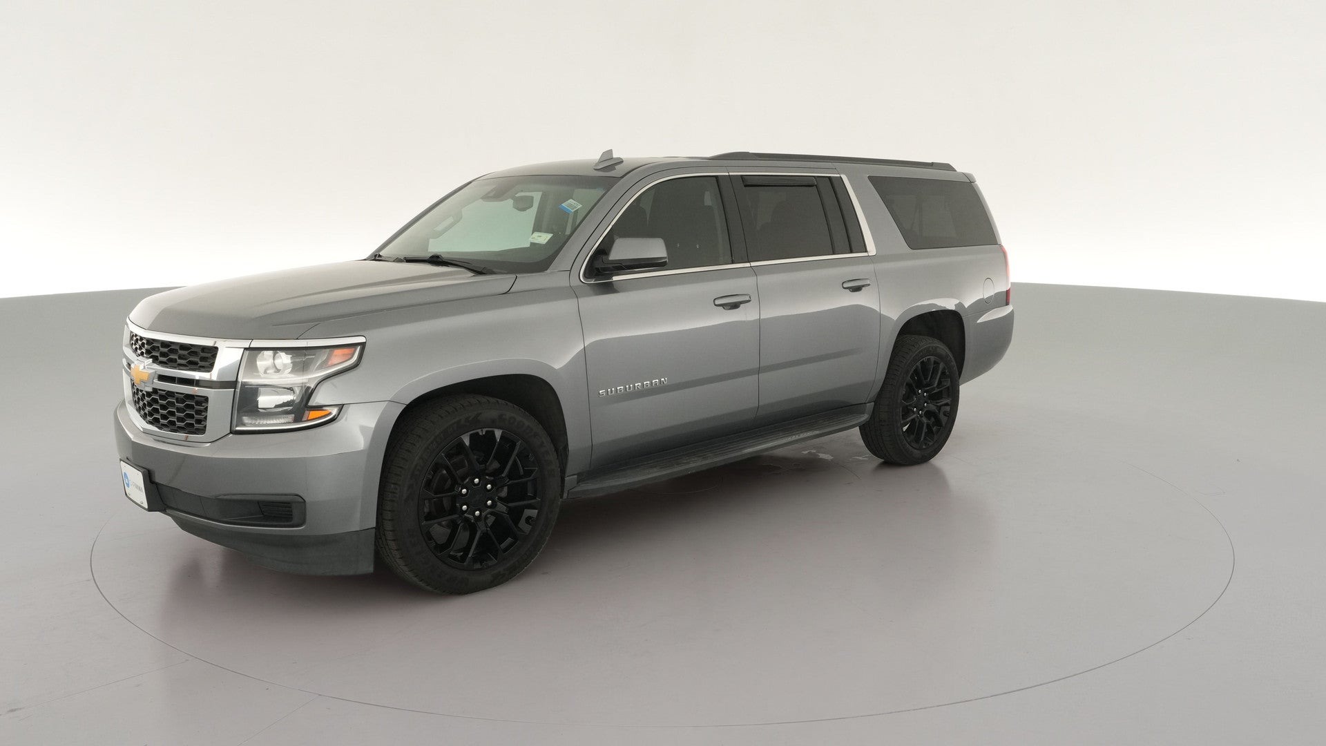 2018 Chevrolet Suburban vehicle photo