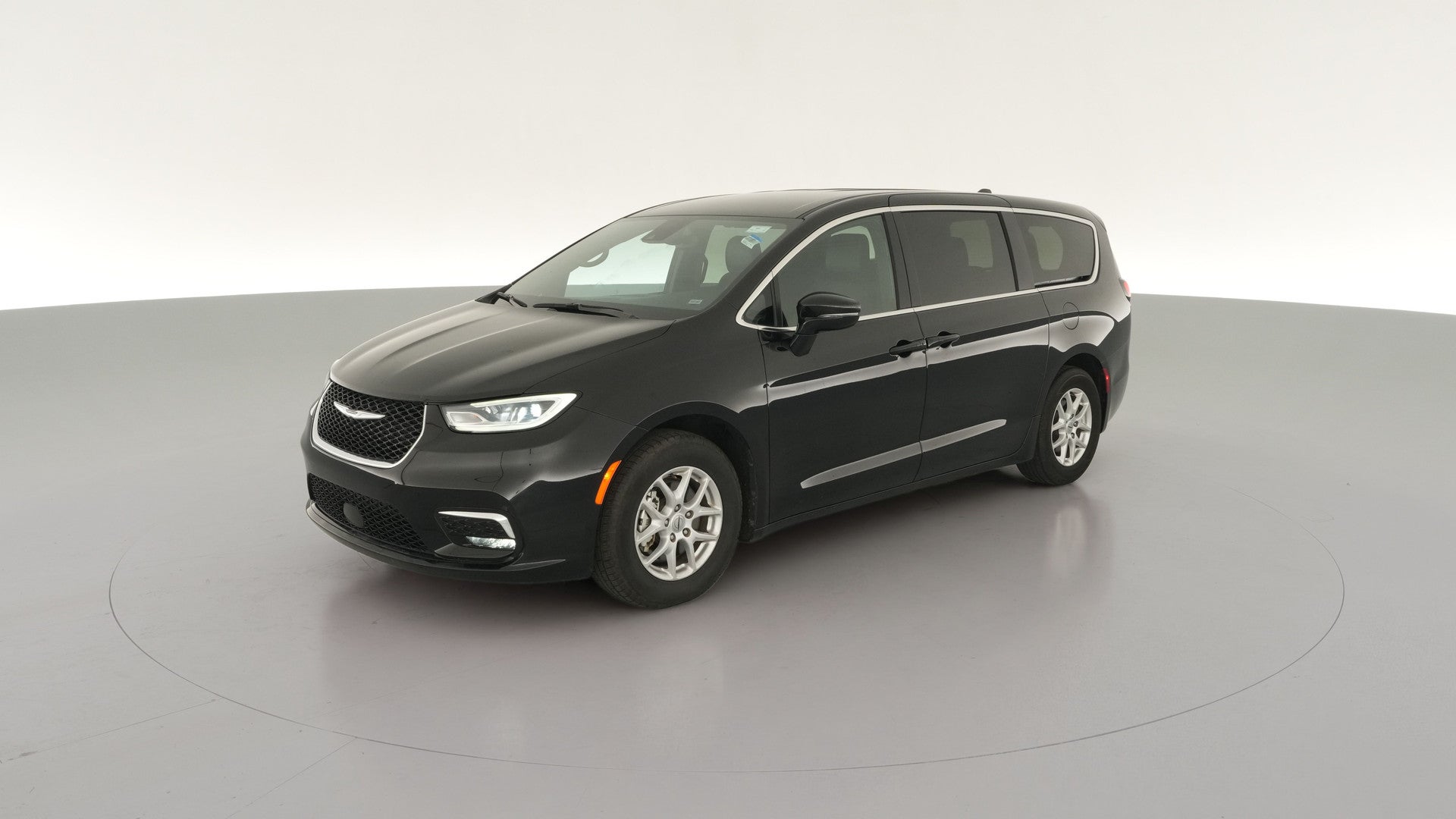 2025 Chrysler Pacifica vehicle photo