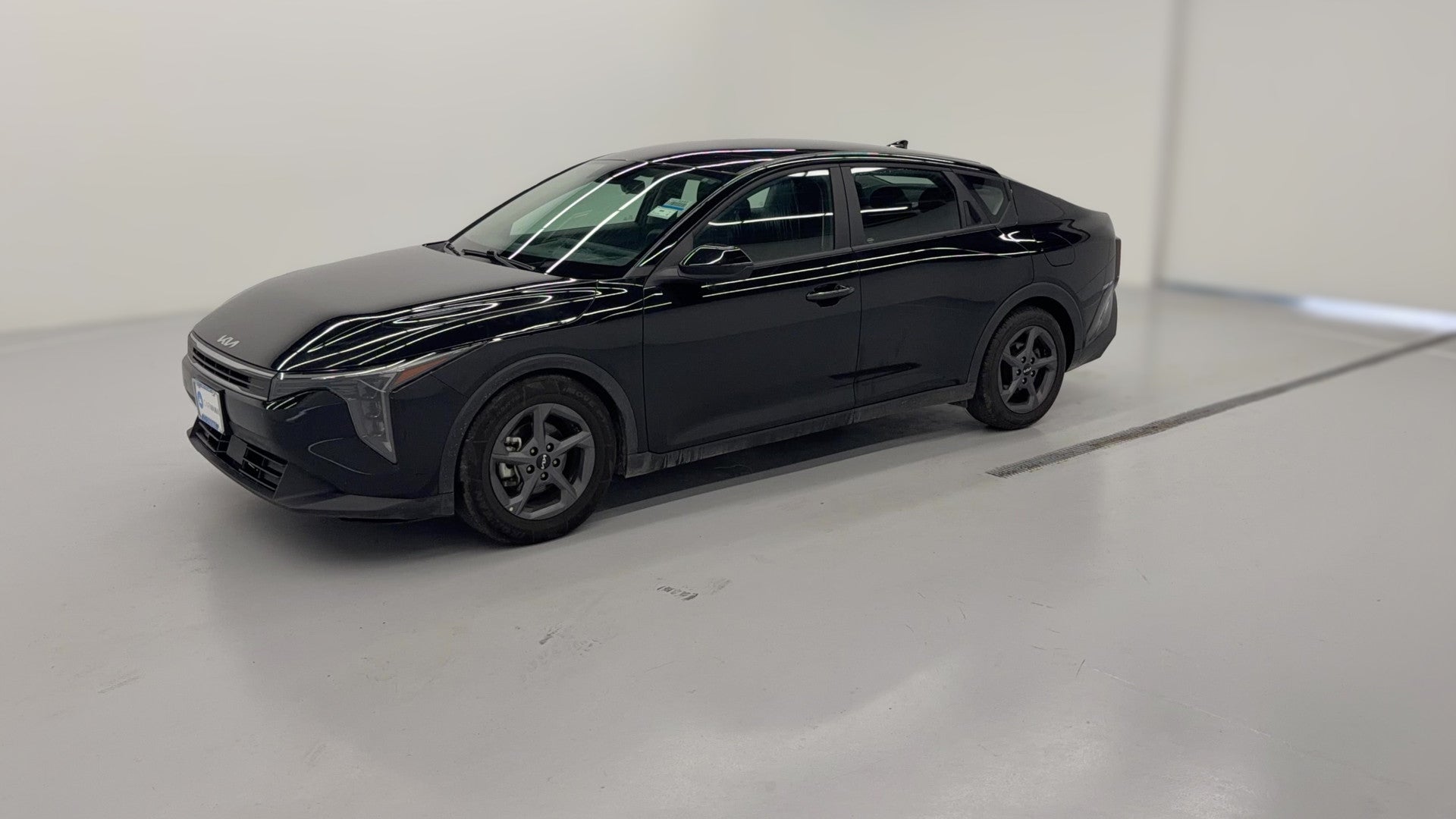 2025 Kia K4 vehicle photo