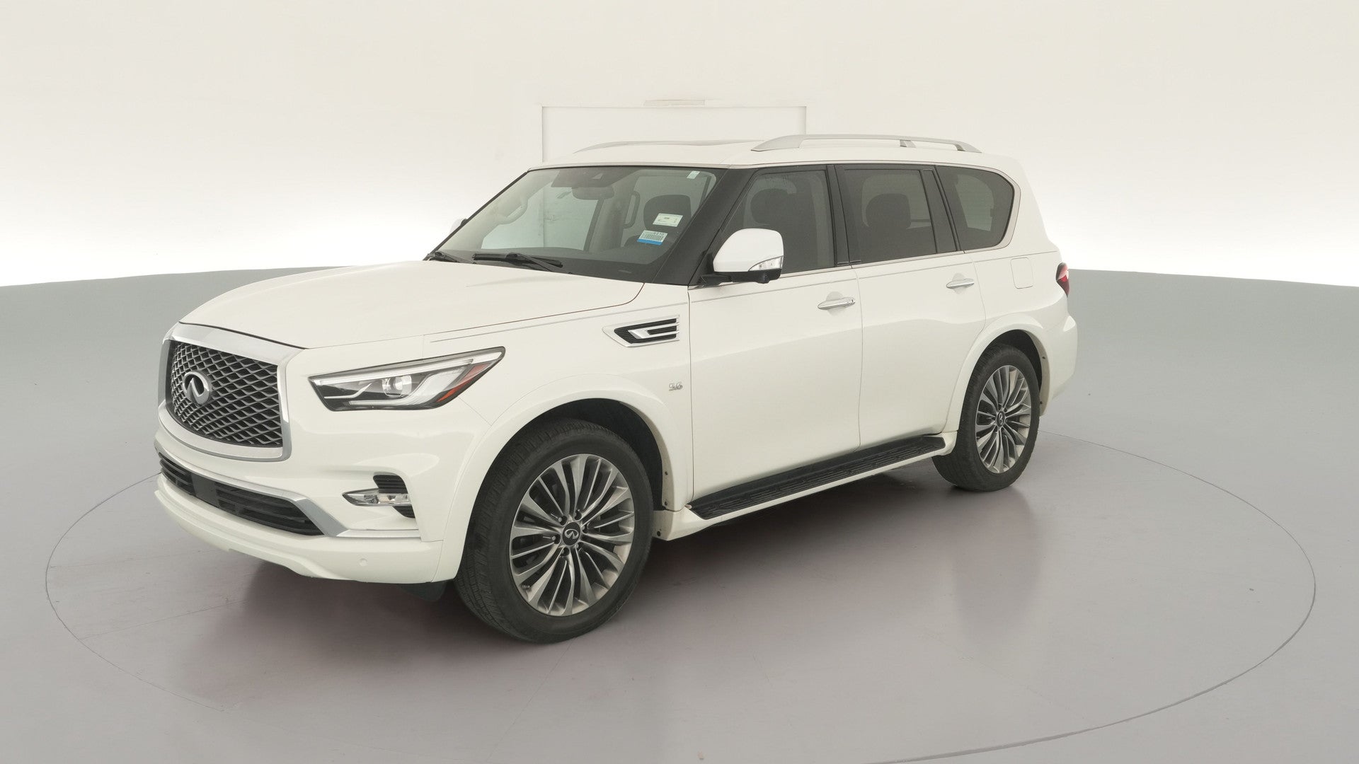 2018 INFINITI QX80 vehicle photo