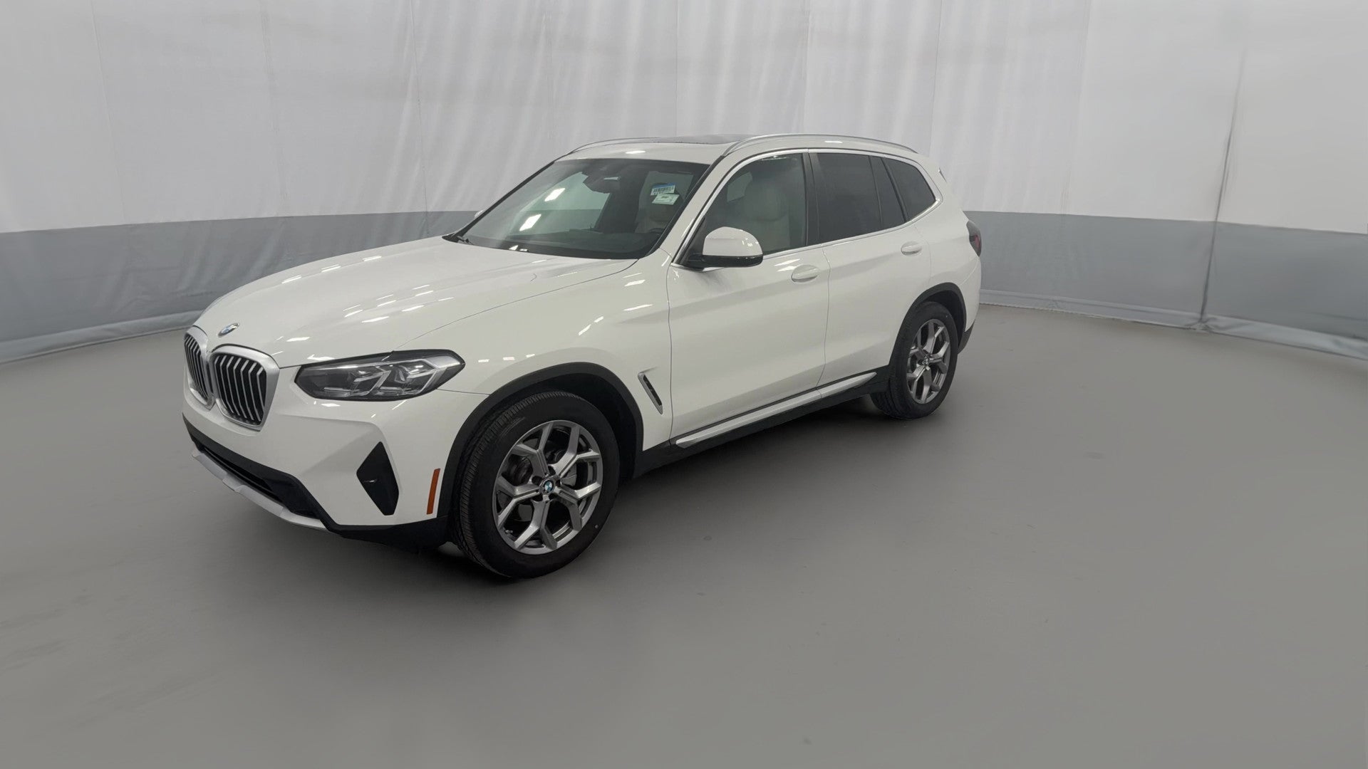 2023 BMW X3 vehicle photo