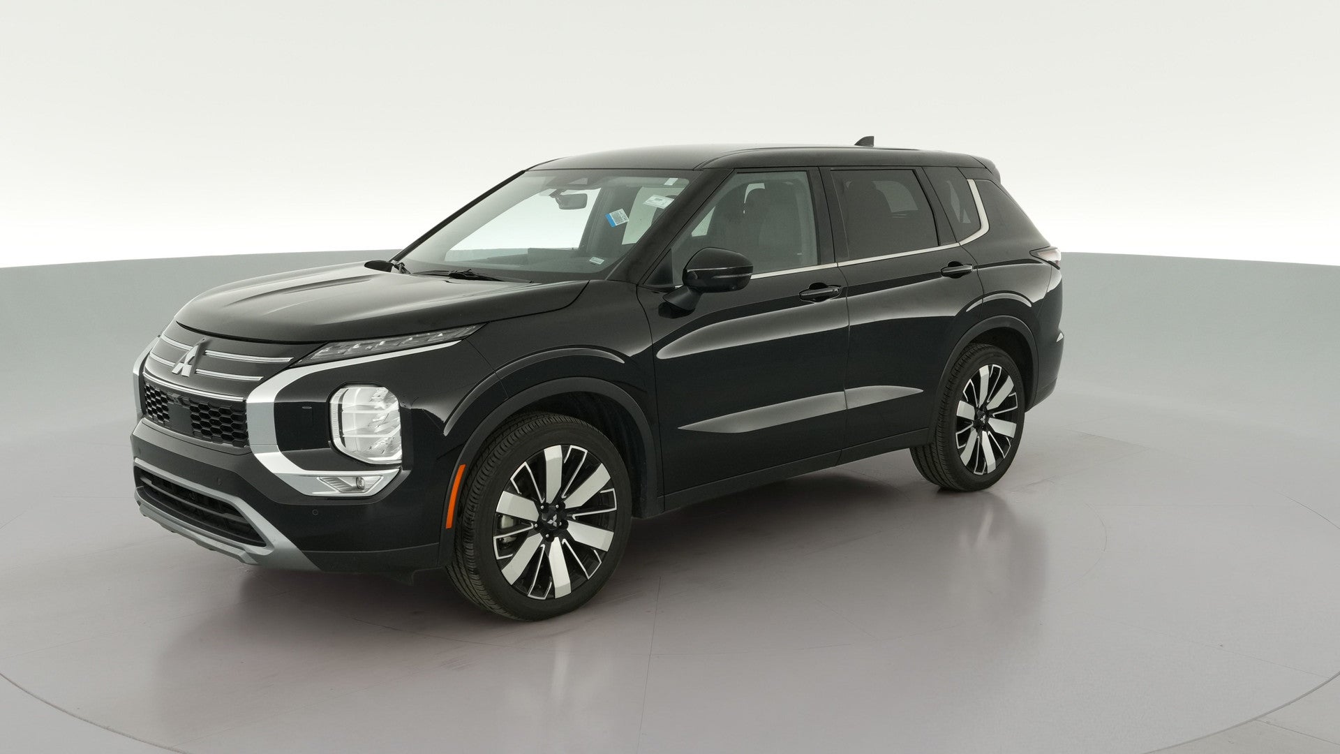 2025 Mitsubishi Outlander vehicle photo