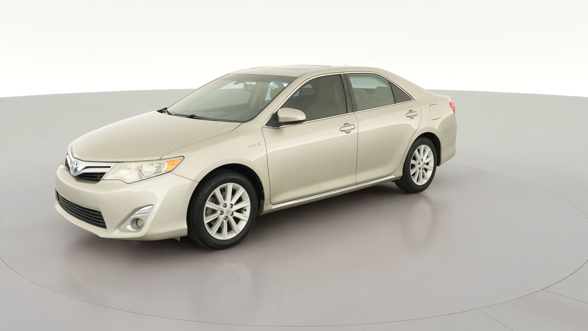 2014 Toyota Camry vehicle photo