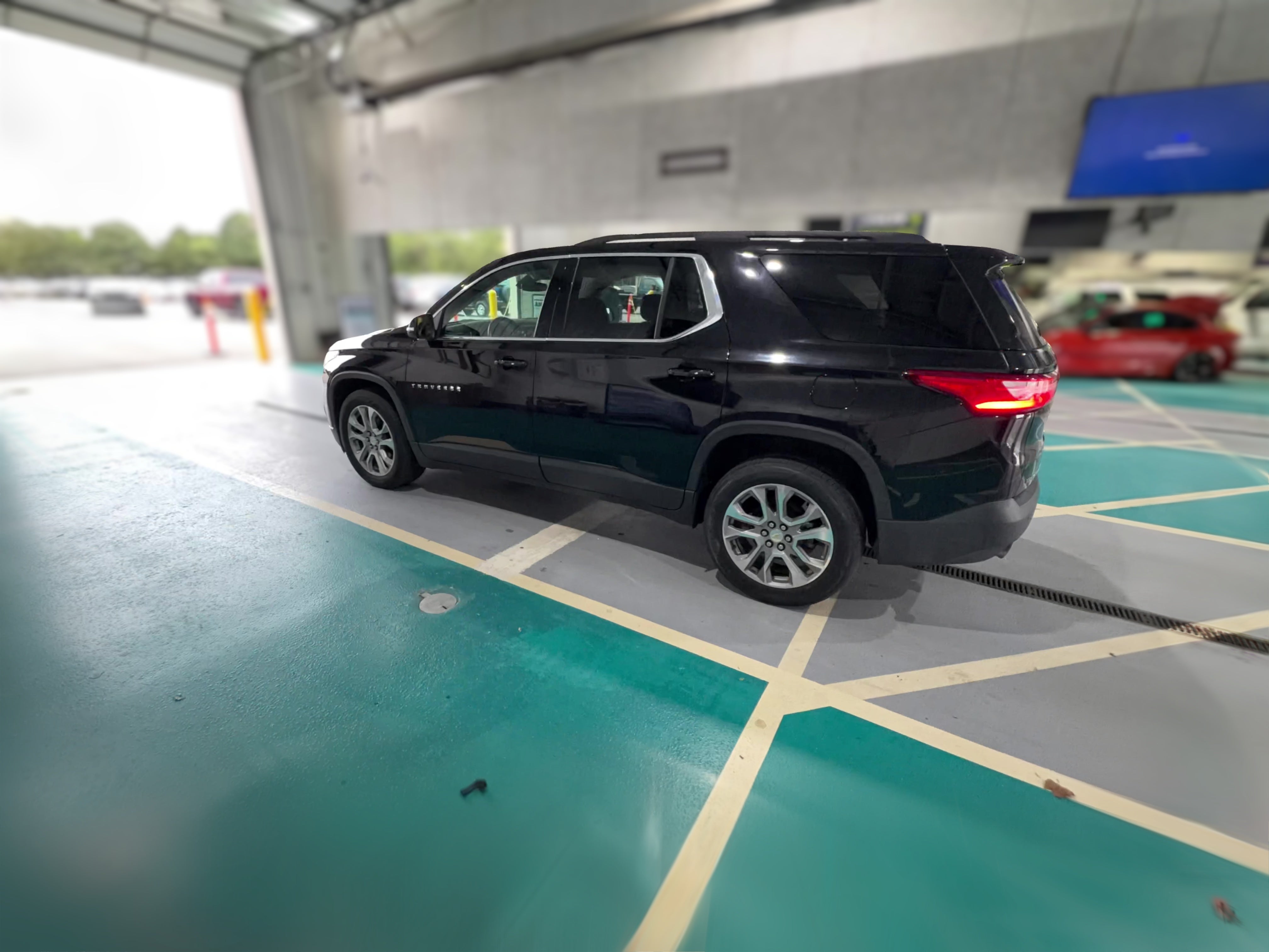 2021 Chevrolet Traverse 3LT - Photo 32