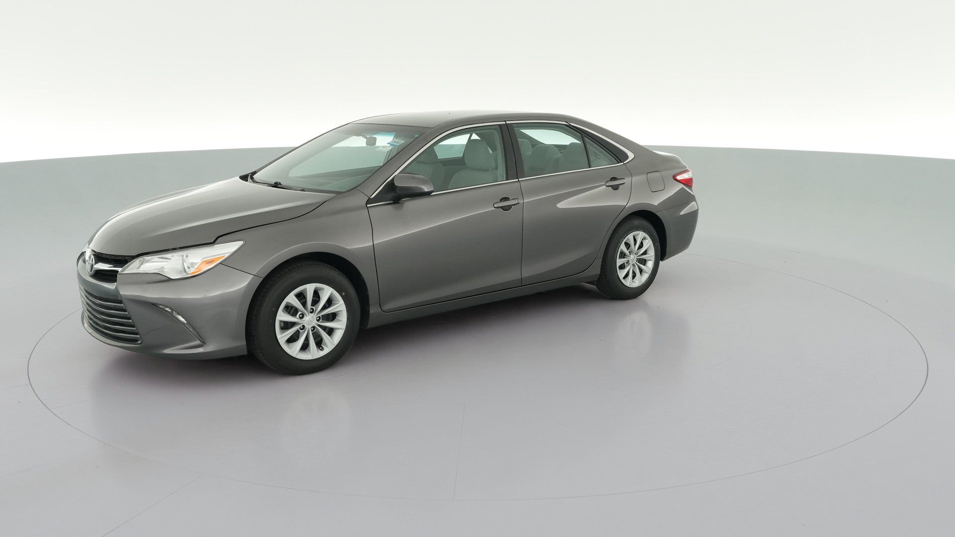 2015 Toyota Camry vehicle photo