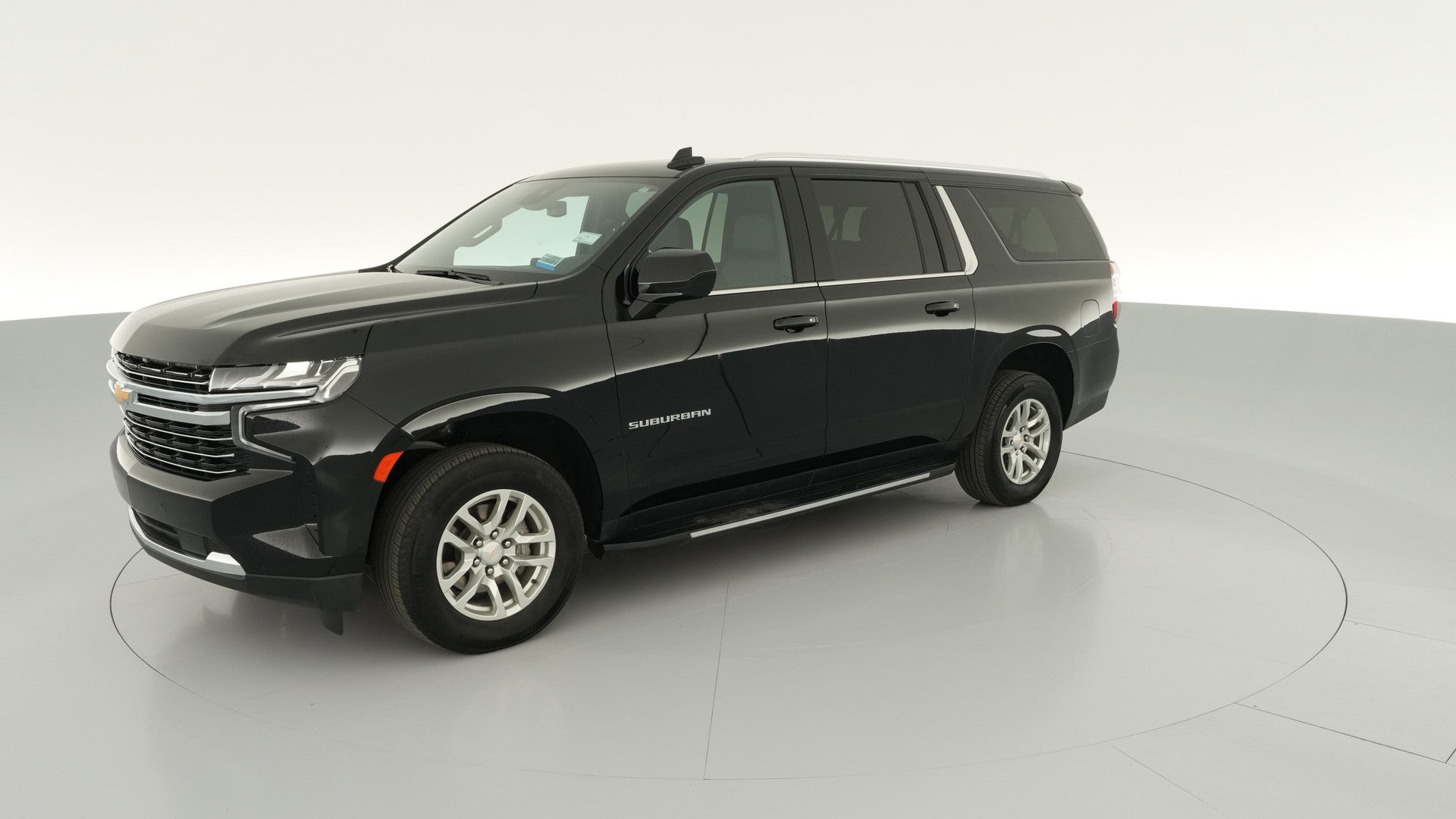 2023 Chevrolet Suburban vehicle photo