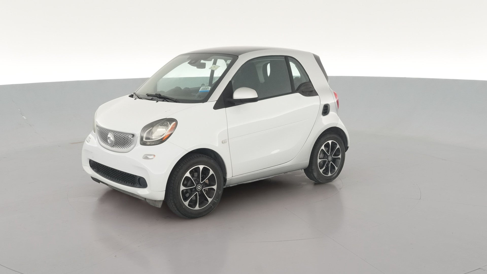 2016 smart fortwo vehicle photo