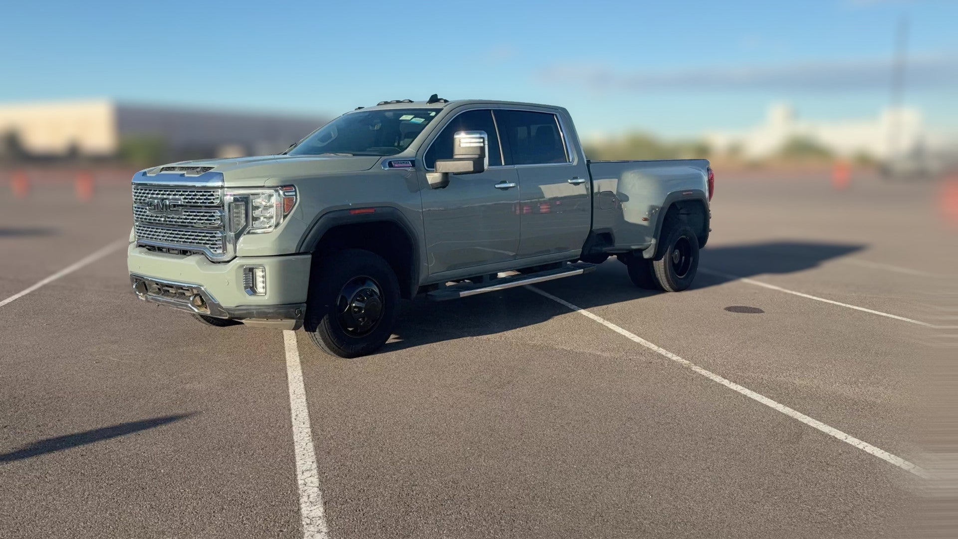 2020 GMC Sierra 3500 HD Crew Cab vehicle photo