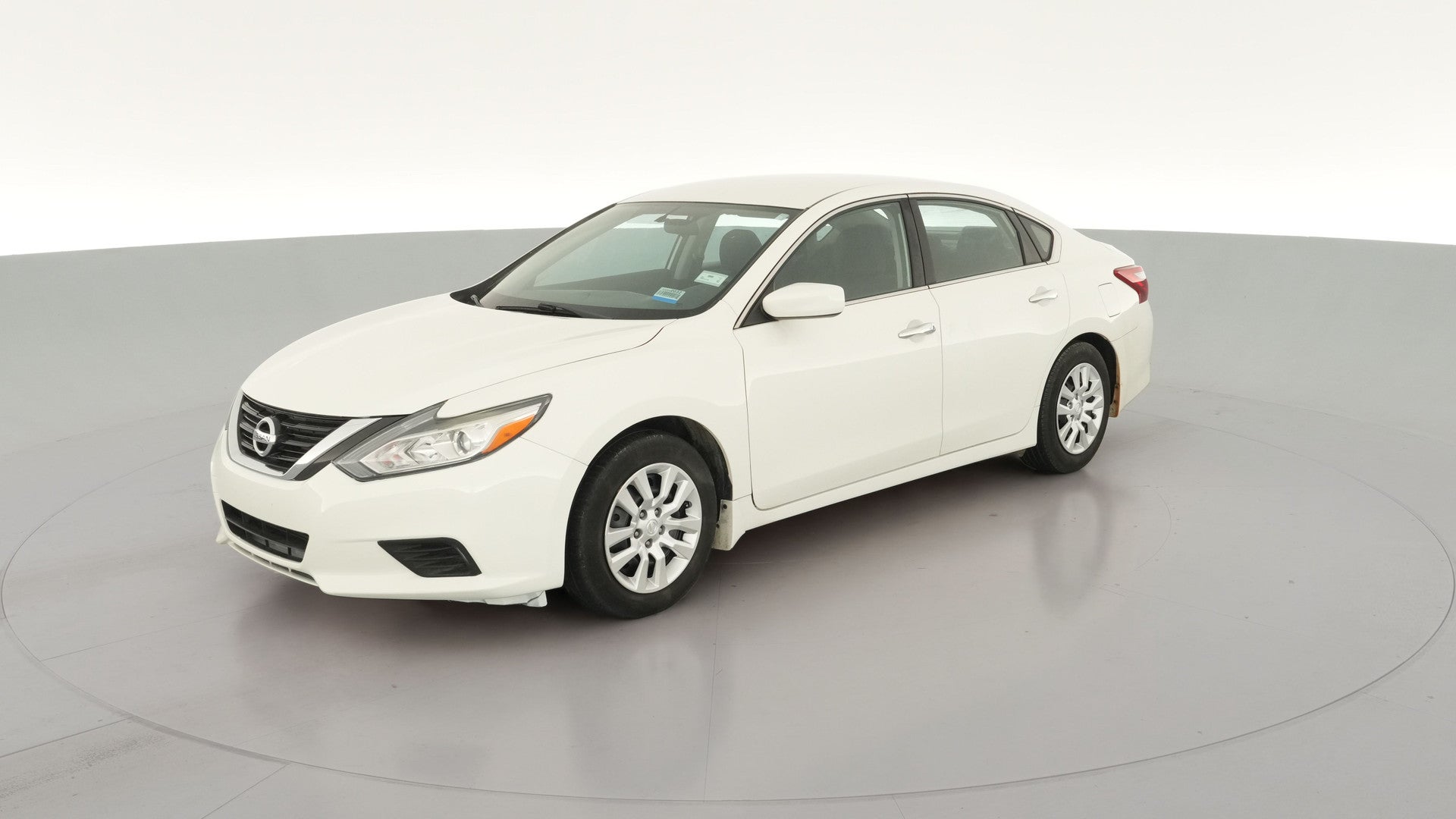 2018 Nissan Altima vehicle photo