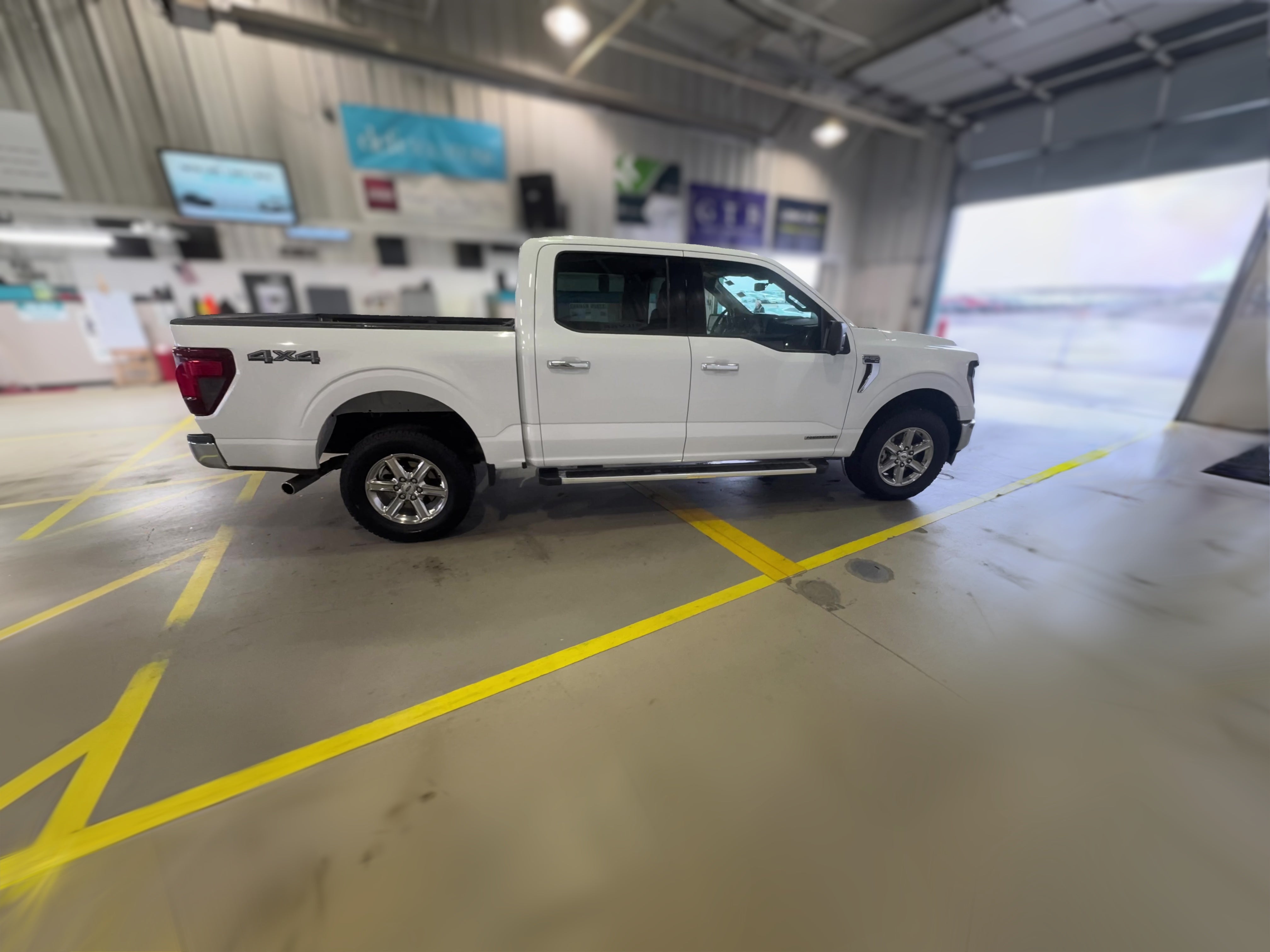 2024 Ford F-150 XLT - Photo 37
