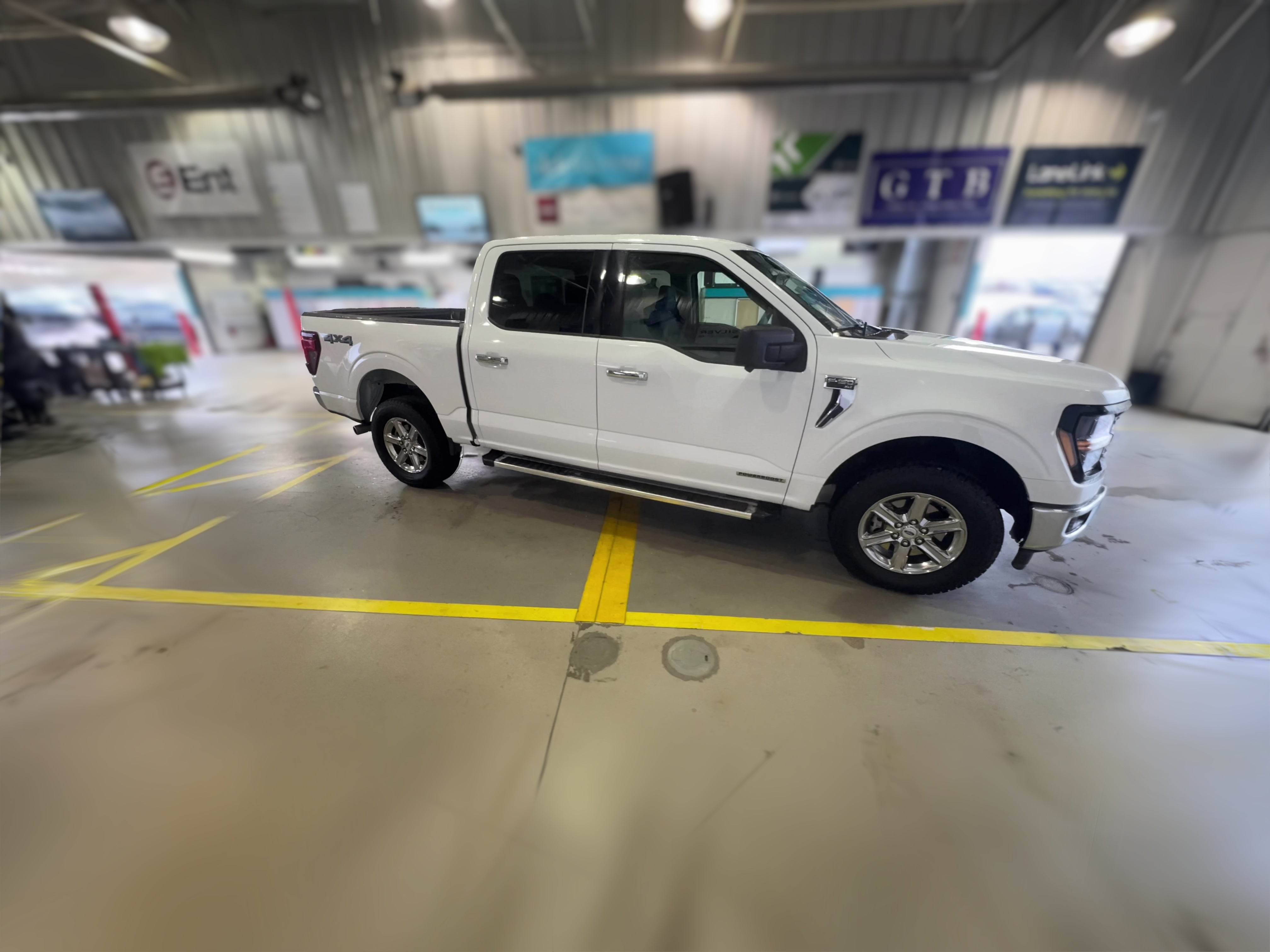 2024 Ford F-150 XLT - Photo 38