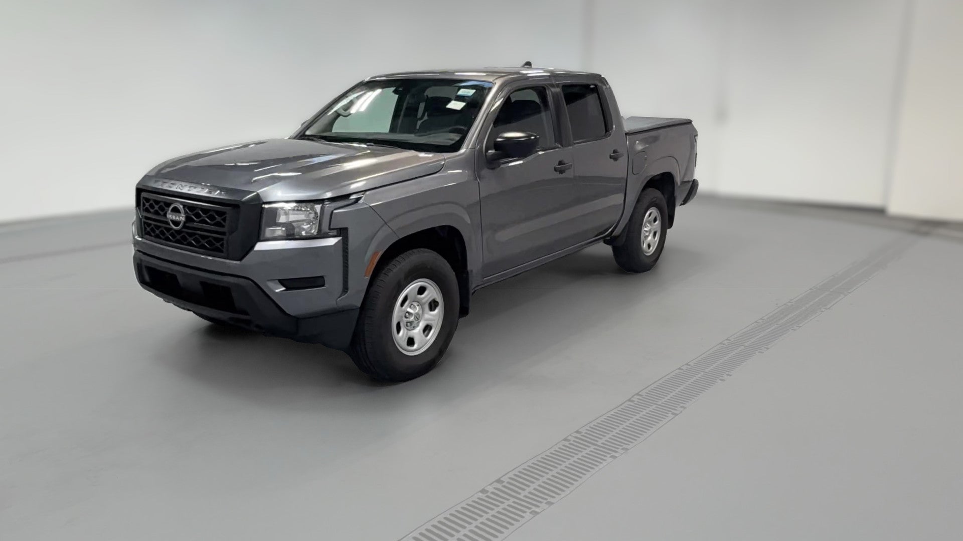 2022 Nissan Frontier Crew Cab vehicle photo