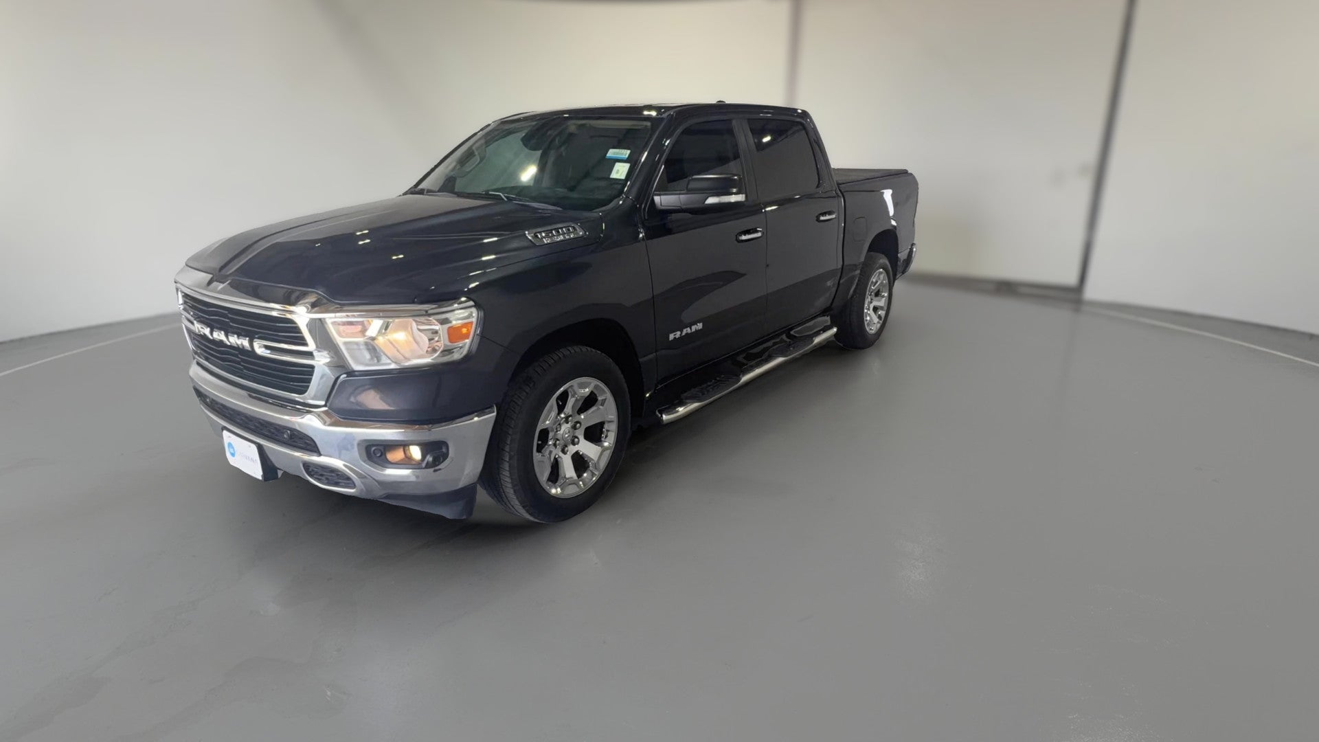 2019 Ram 1500 Crew Cab vehicle photo