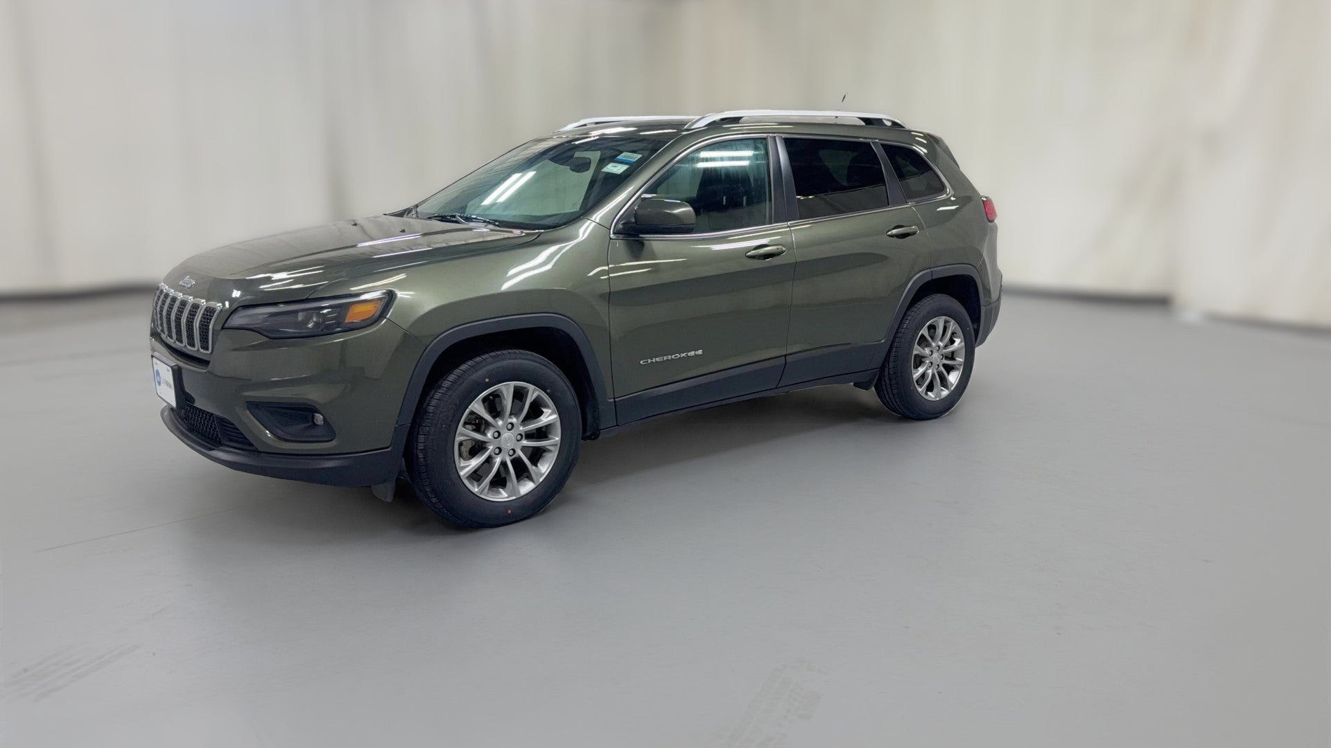 2021 Jeep Cherokee vehicle photo
