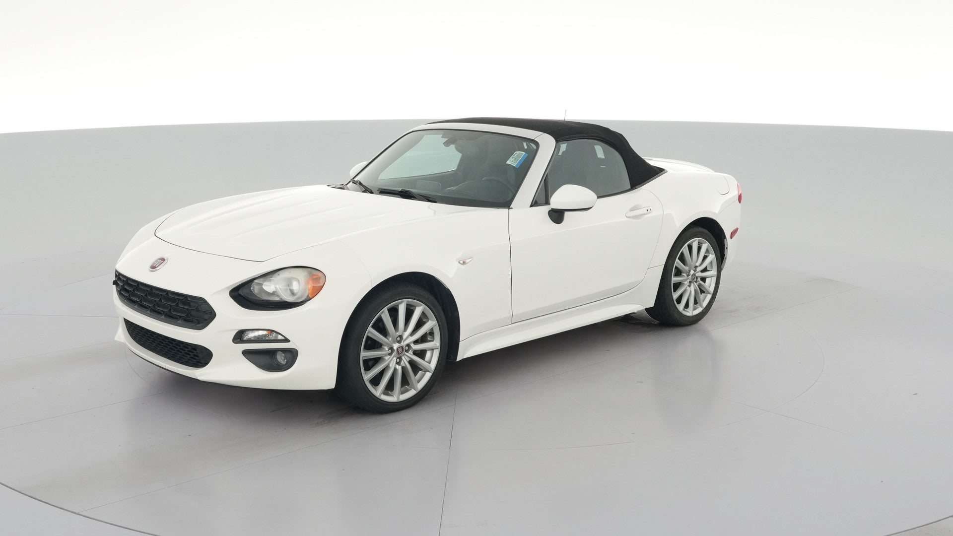 2017 FIAT 124 Spider vehicle photo