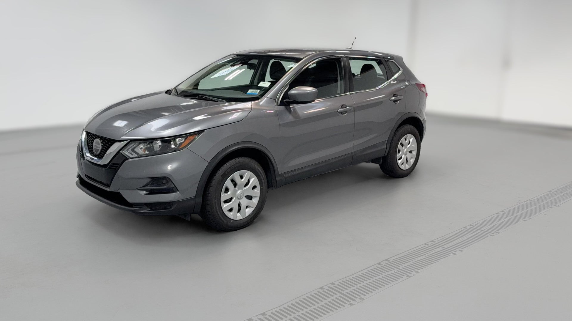 2020 Nissan Rogue Sport vehicle photo