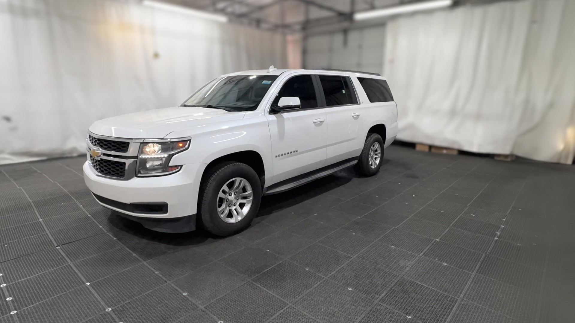 2016 Chevrolet Suburban vehicle photo