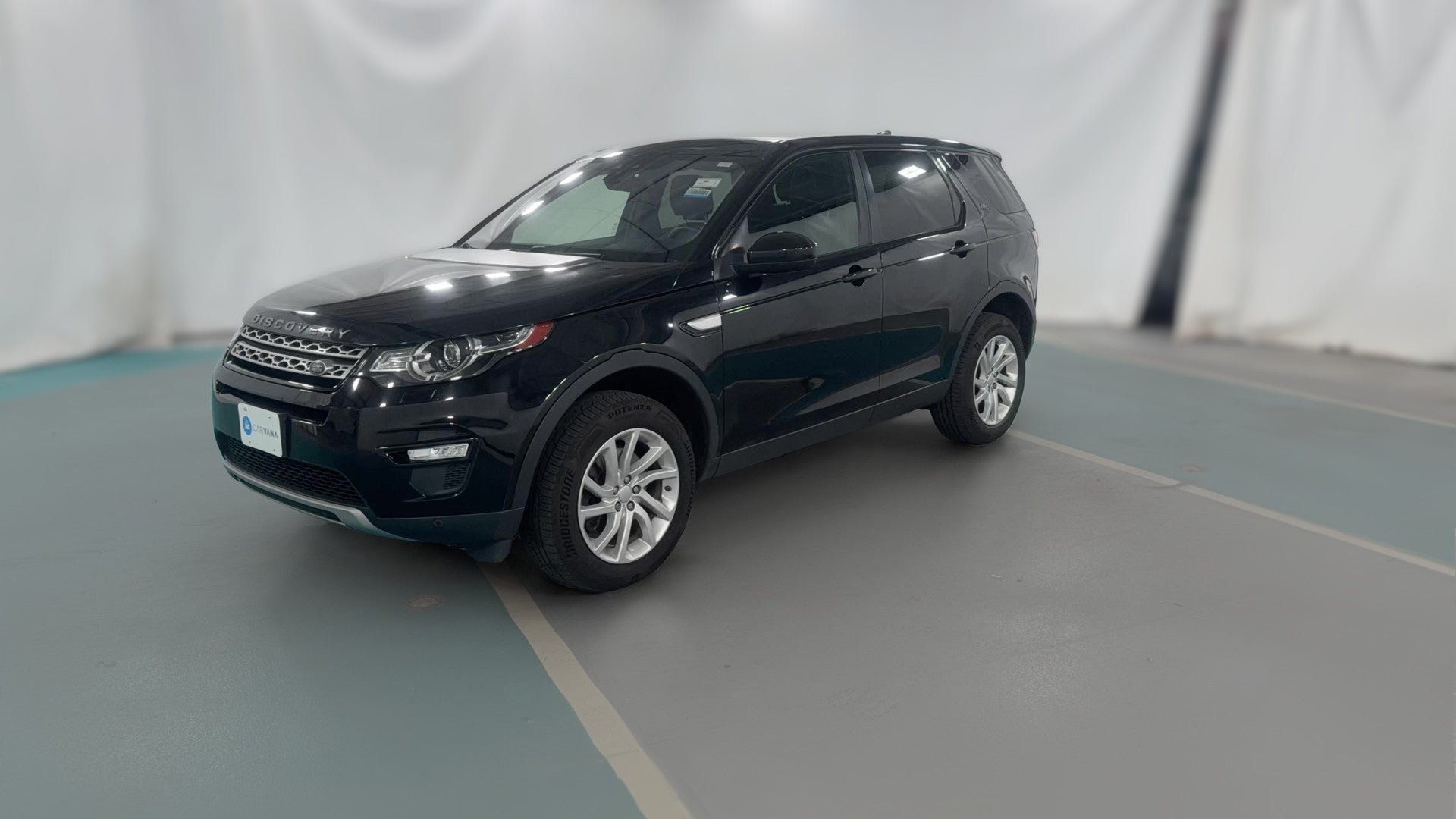 2019 Land Rover Discovery Sport vehicle photo