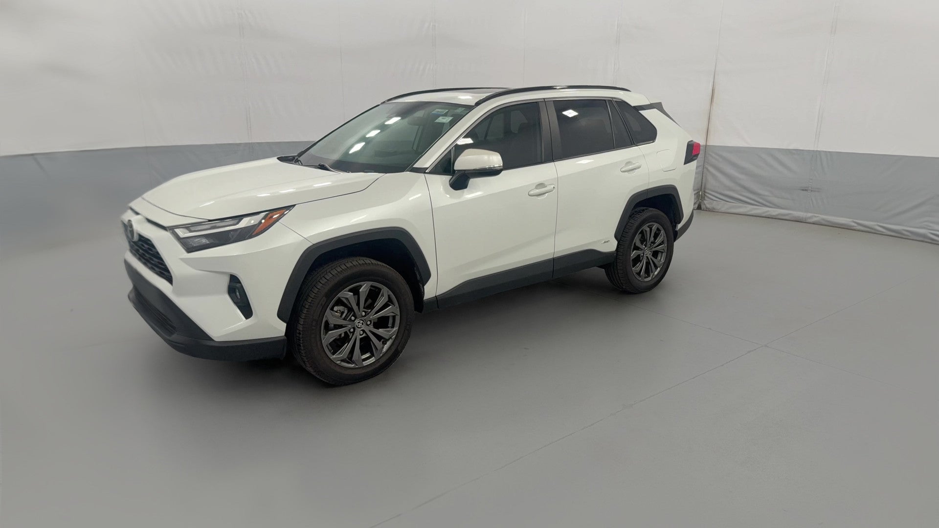 2025 Toyota RAV4 Hybrid vehicle photo