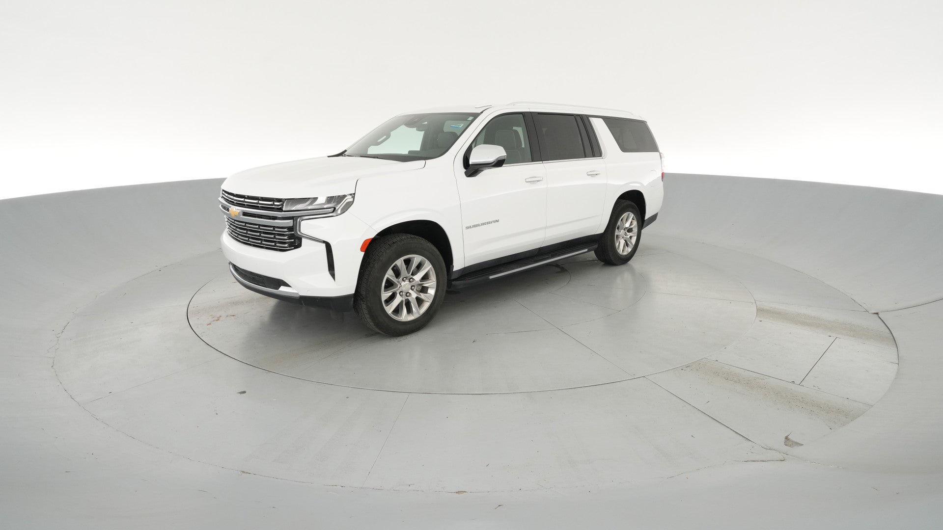 2023 Chevrolet Suburban vehicle photo