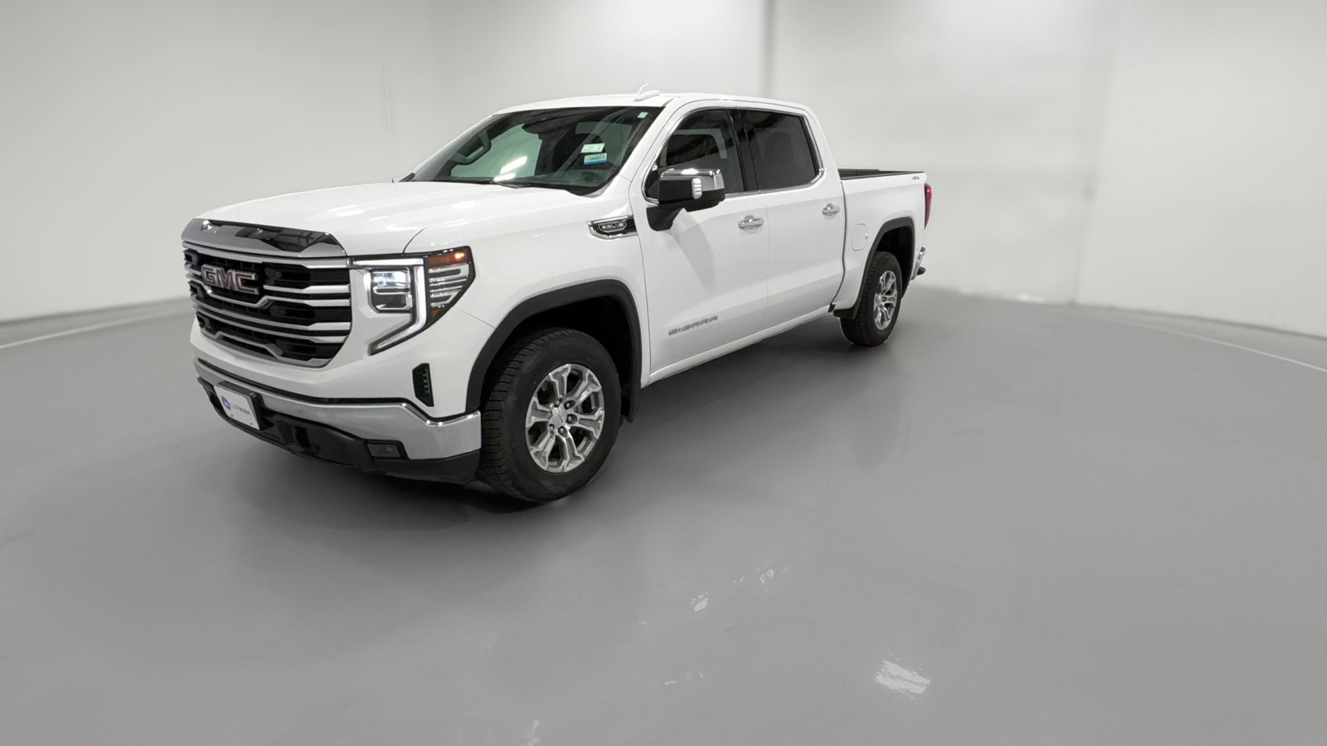 2025 GMC Sierra 1500 Crew Cab vehicle photo