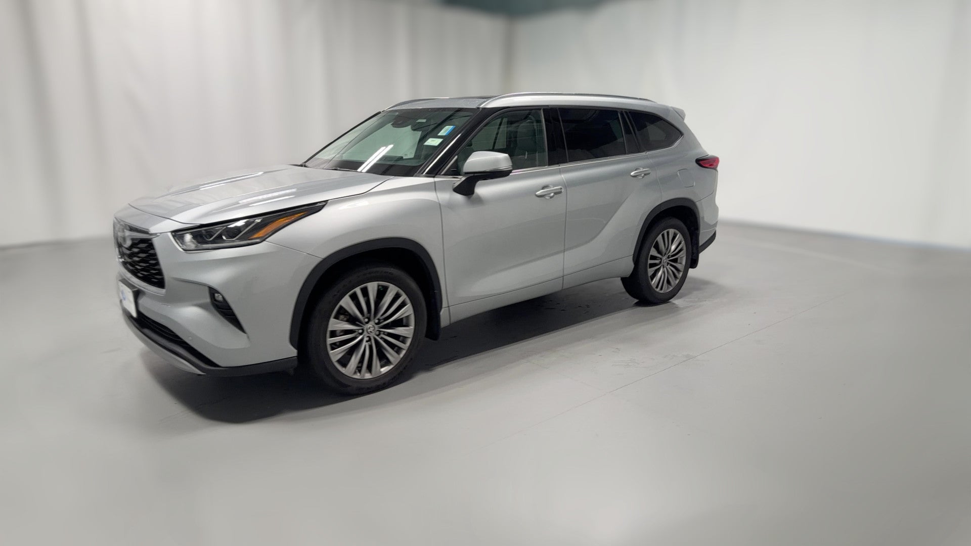 2020 Toyota Highlander vehicle photo