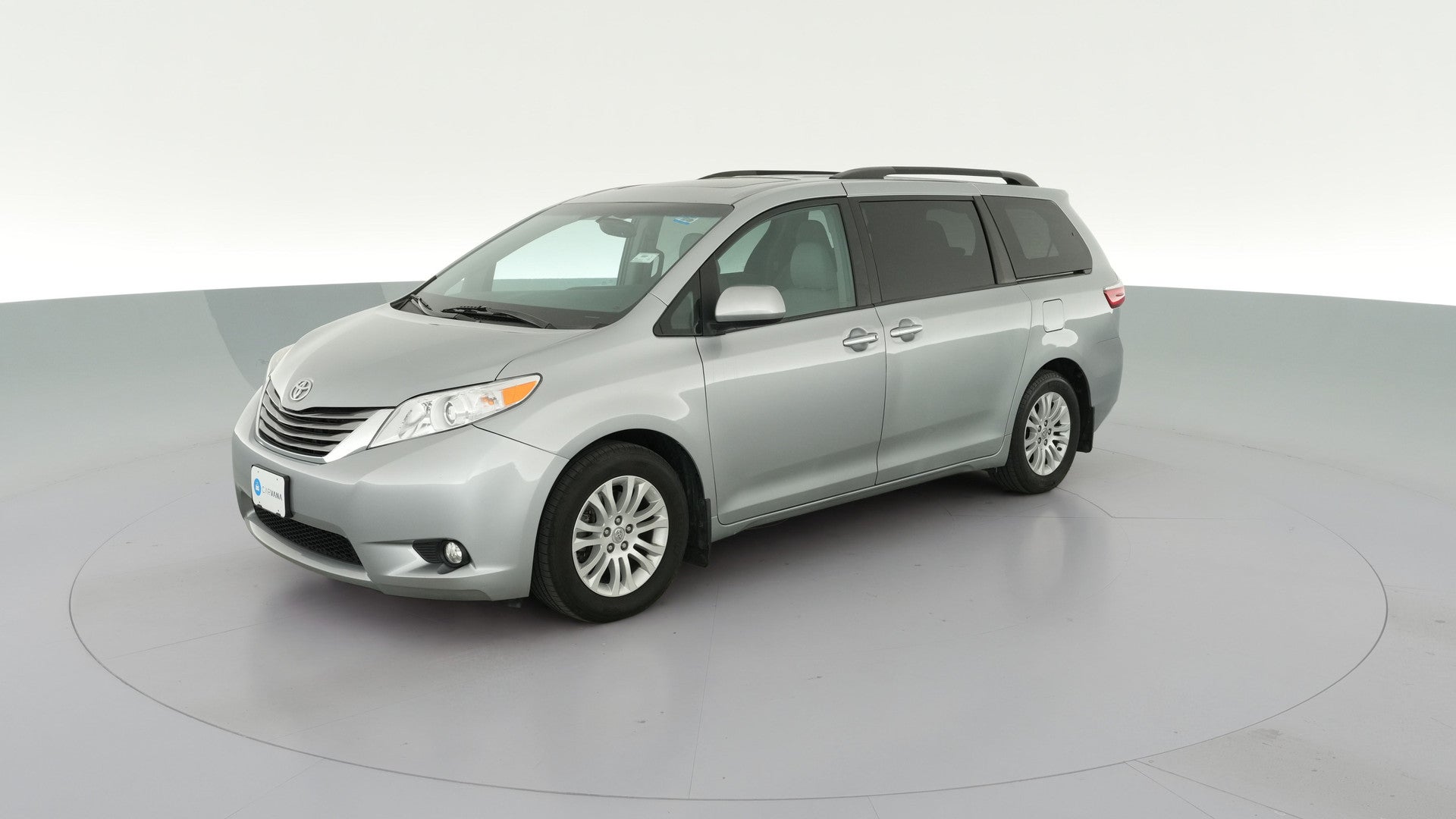 2017 Toyota Sienna vehicle photo