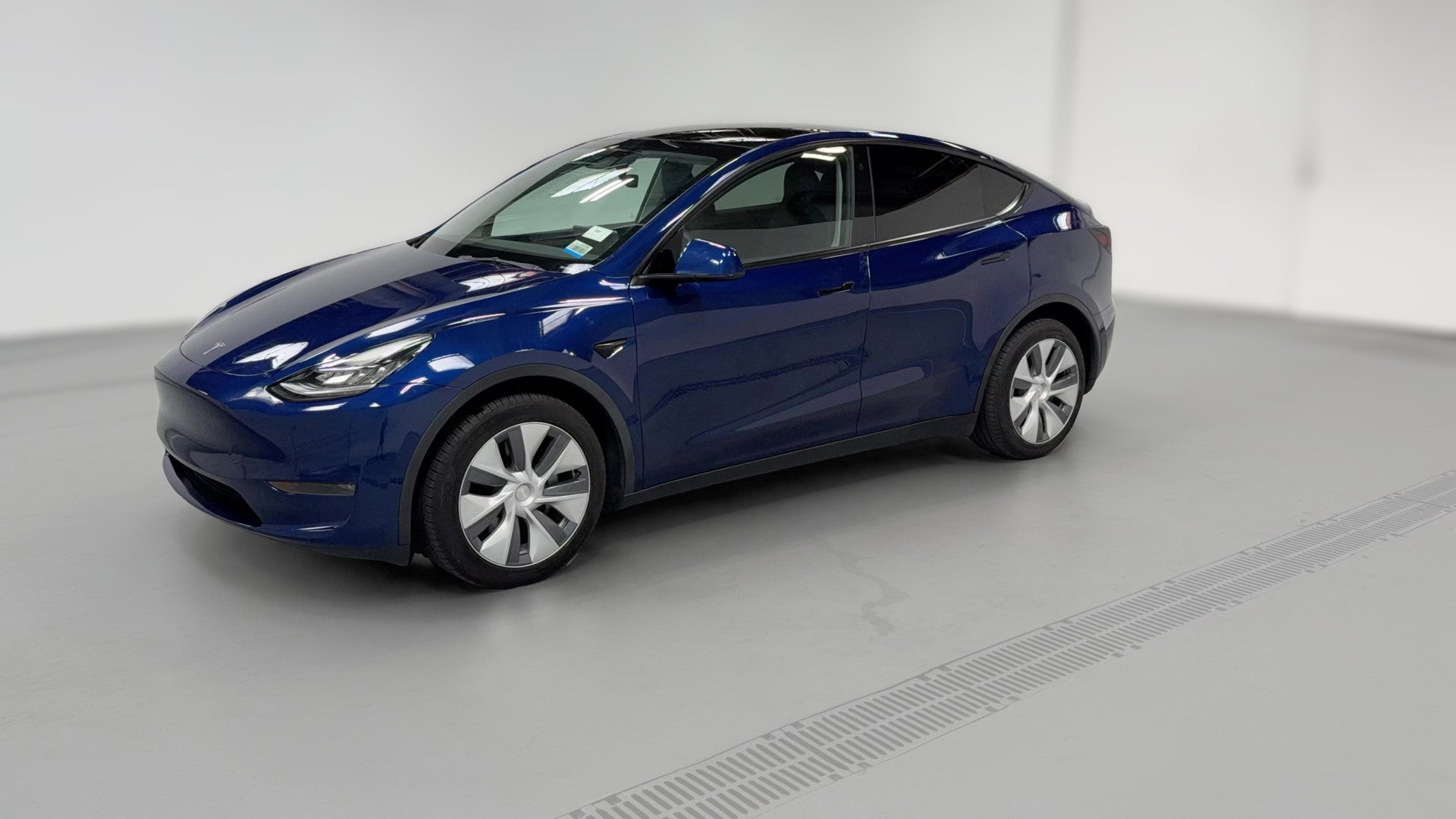 2023 Tesla Model Y vehicle photo