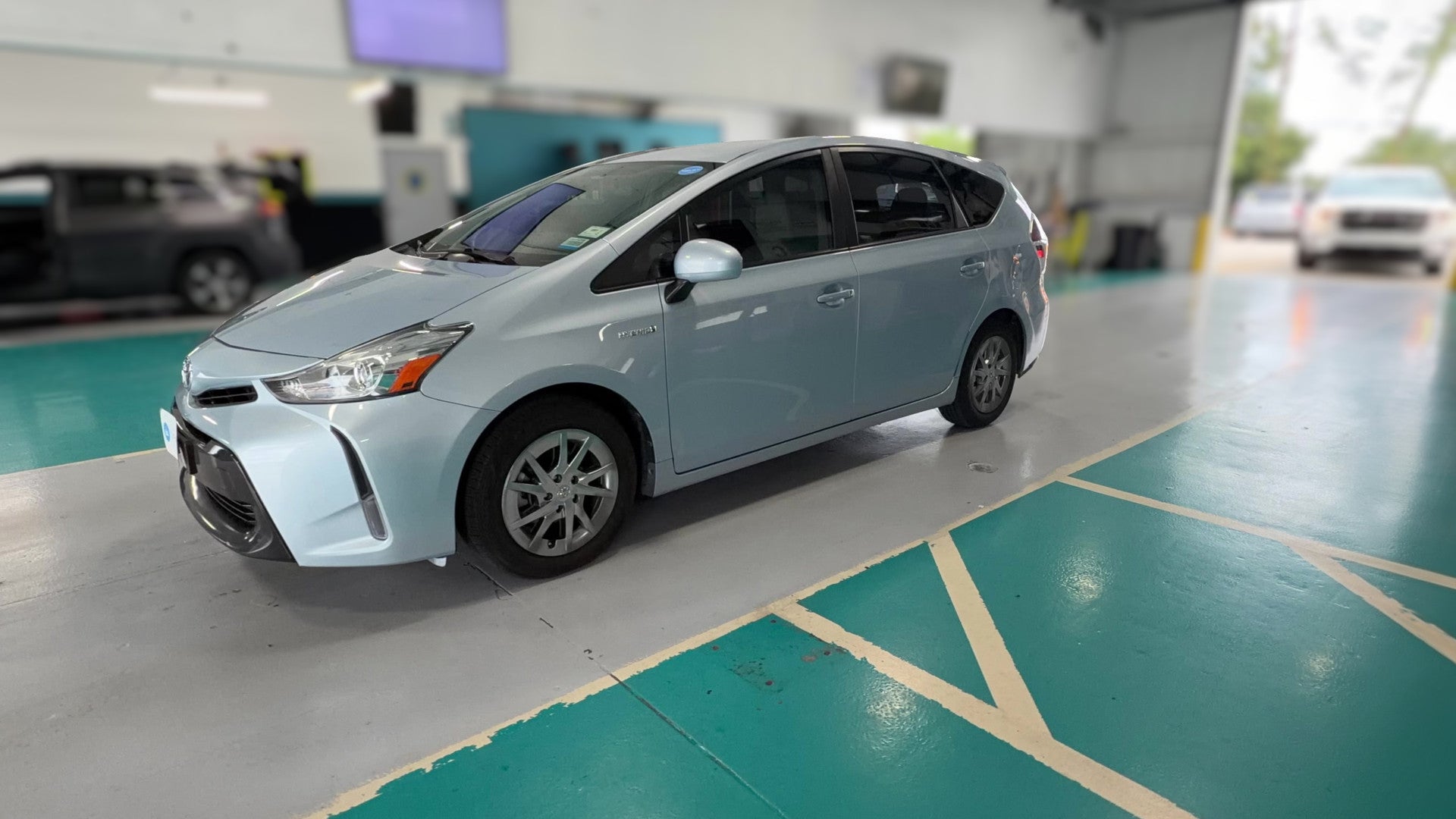 2015 Toyota Prius v vehicle photo