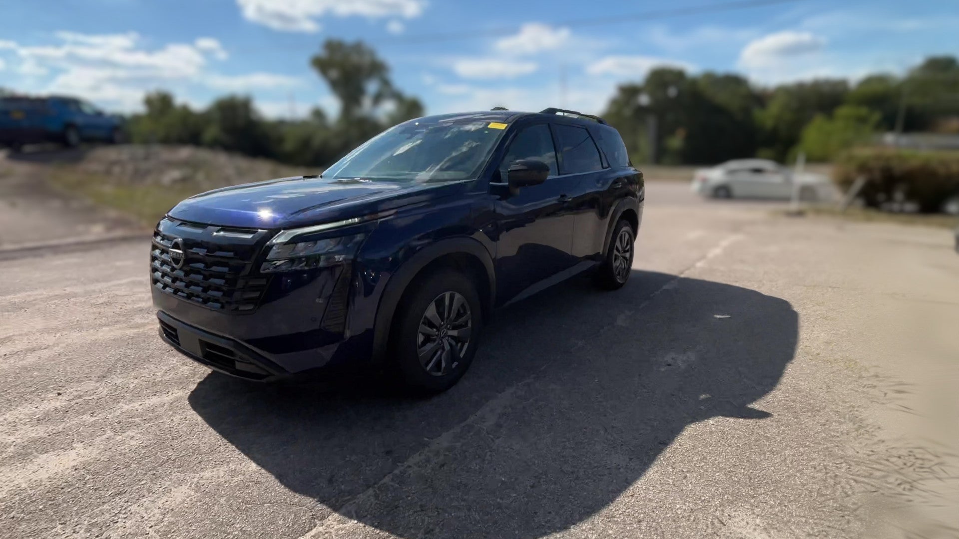 2026 Nissan Pathfinder vehicle photo