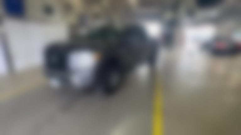 2021 Nissan Titan Crew Cab vehicle photo