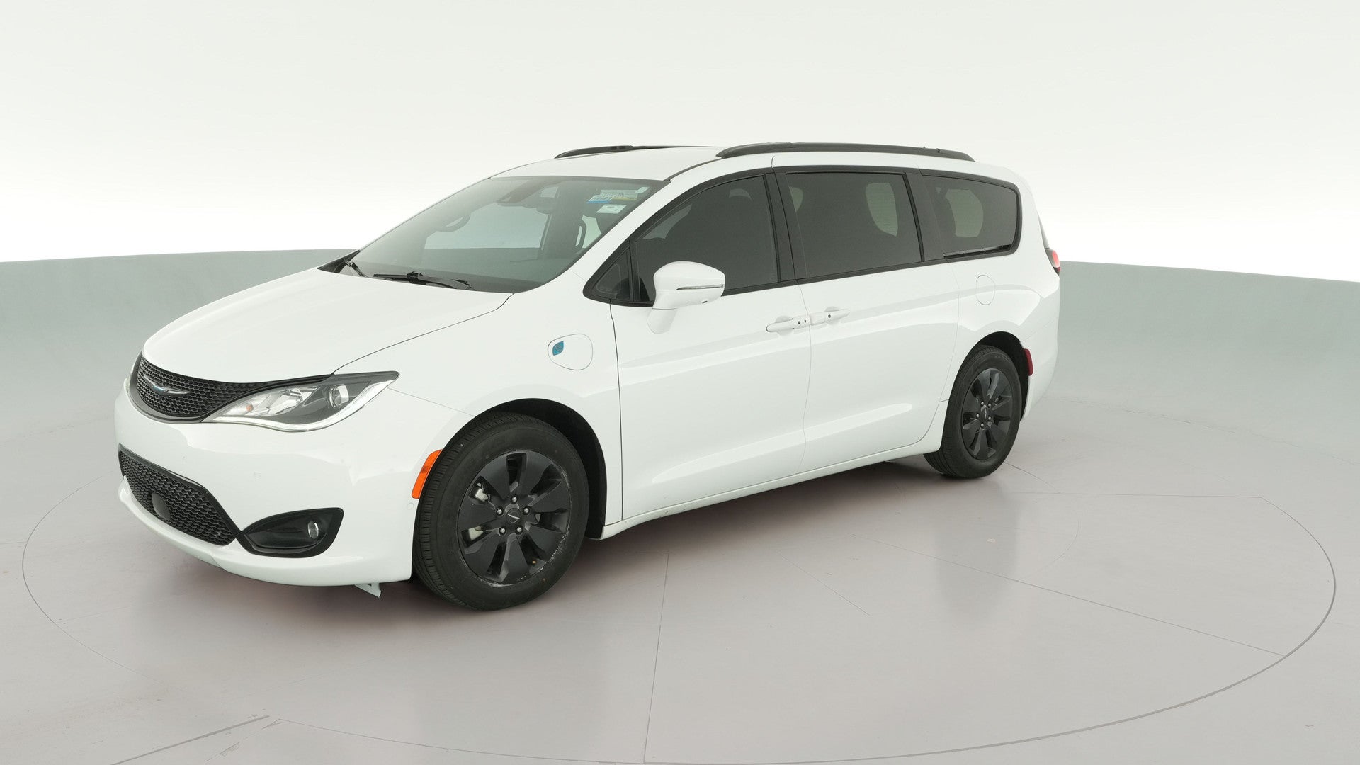 2020 Chrysler Pacifica Hybrid vehicle photo