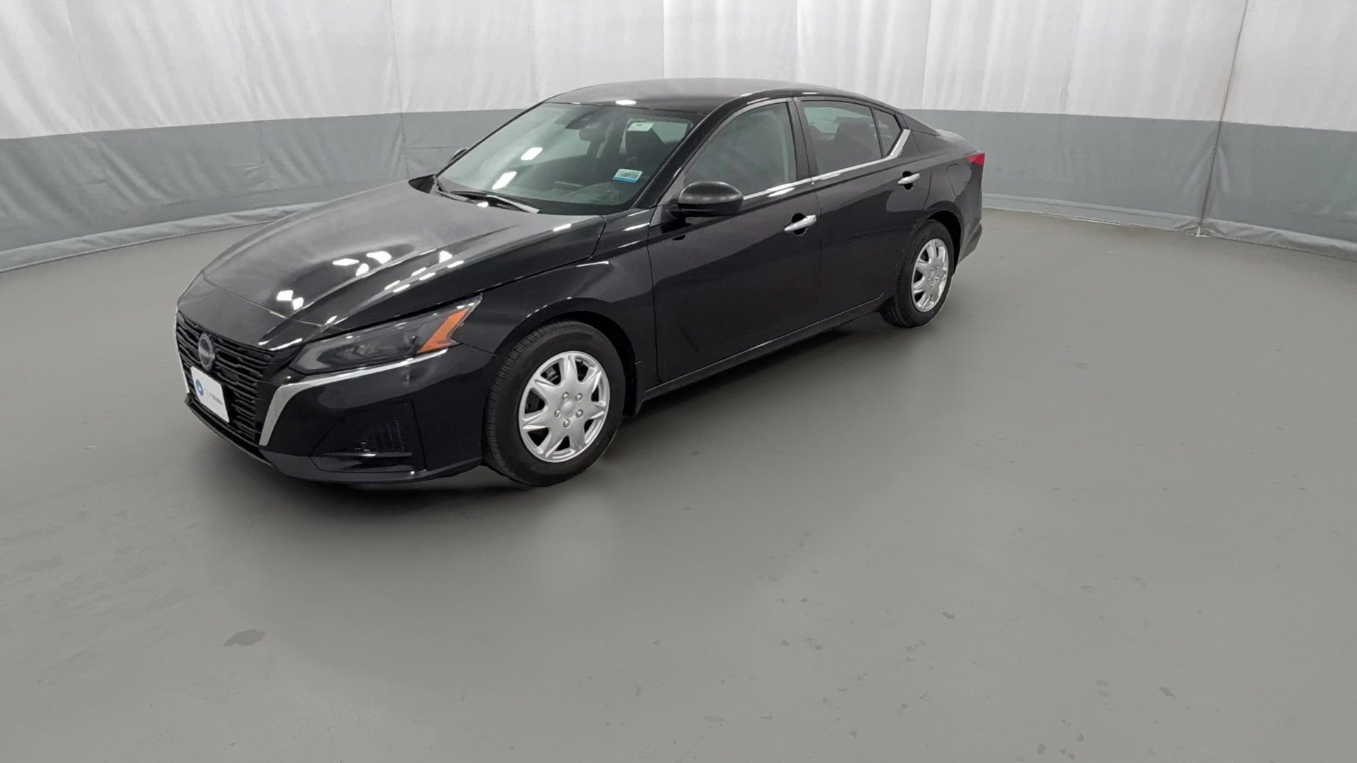 2024 Nissan Altima vehicle photo