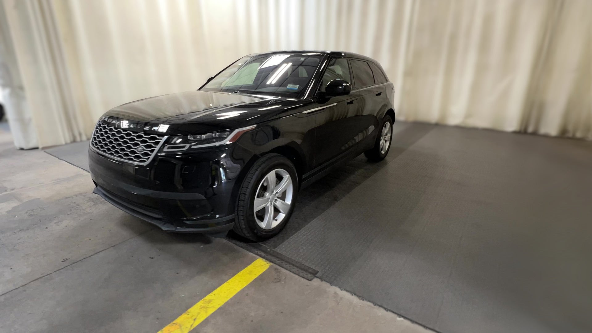 2020 Land Rover Range Rover Velar vehicle photo