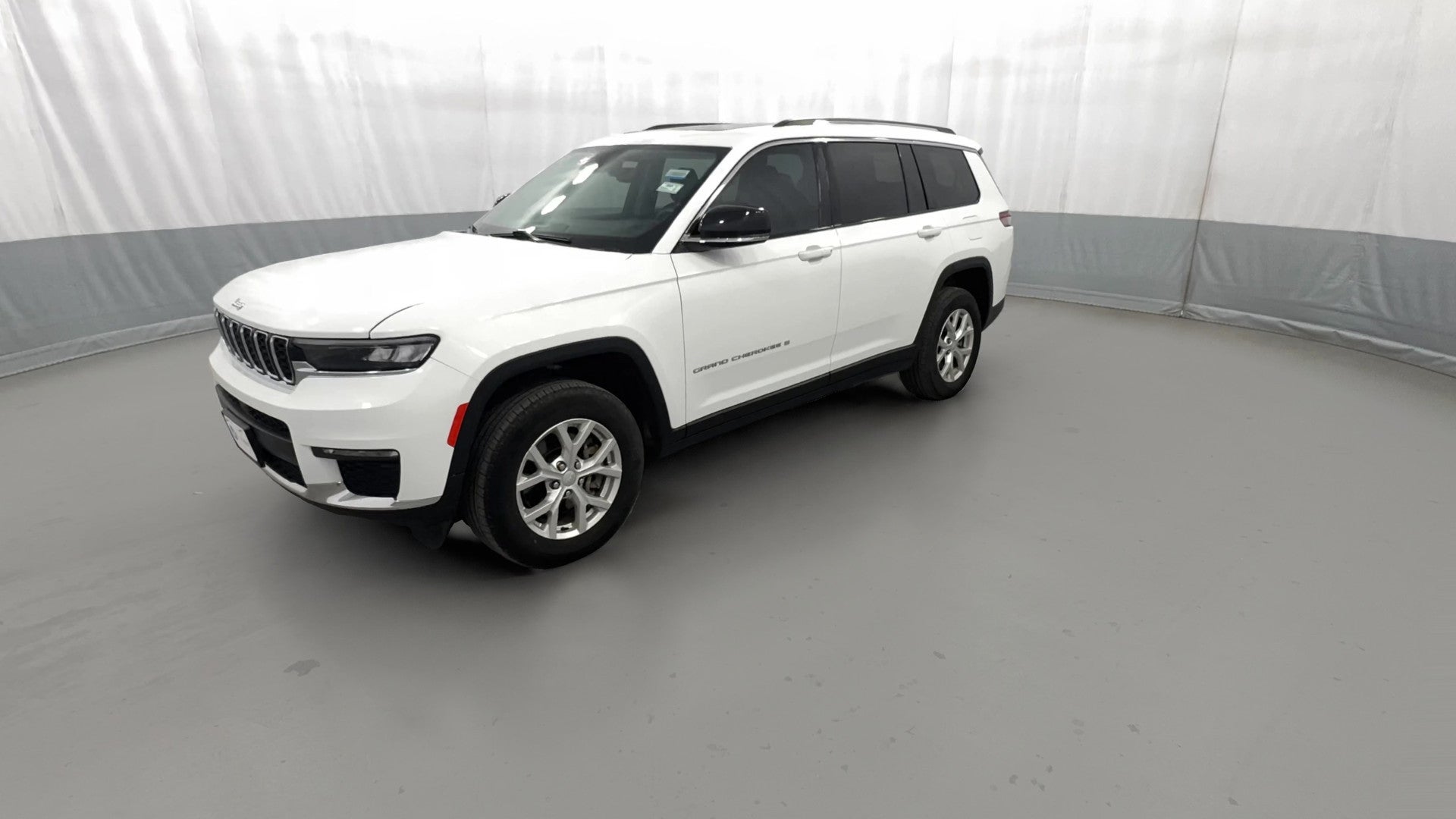 2024 Jeep Grand Cherokee L vehicle photo