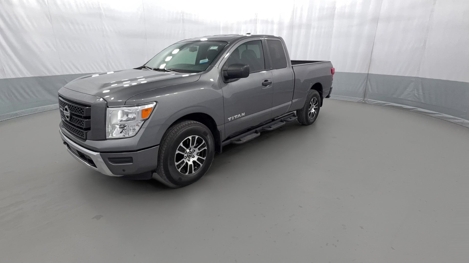 2024 Nissan Titan King Cab vehicle photo