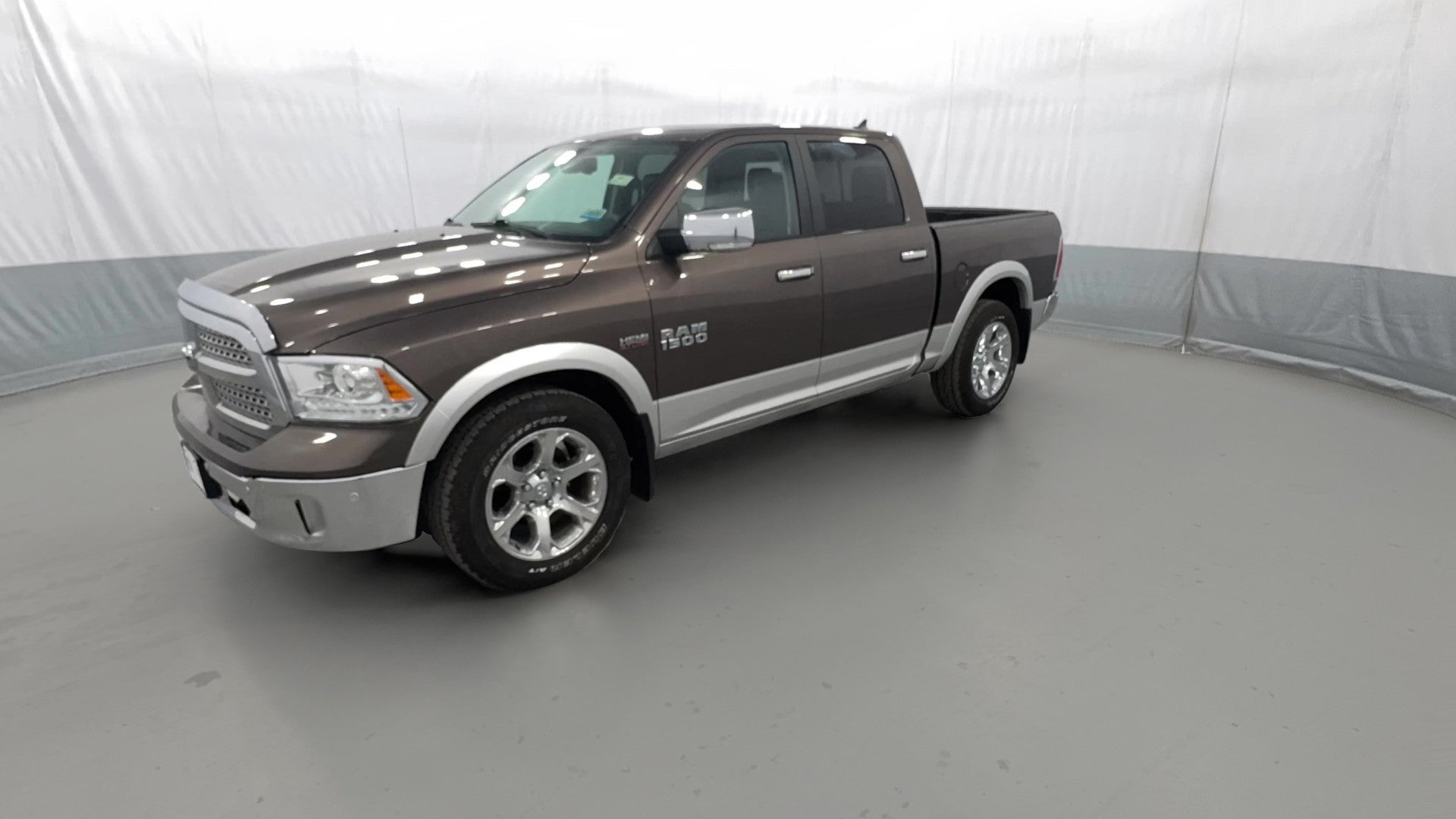 2018 Ram 1500 Crew Cab vehicle photo