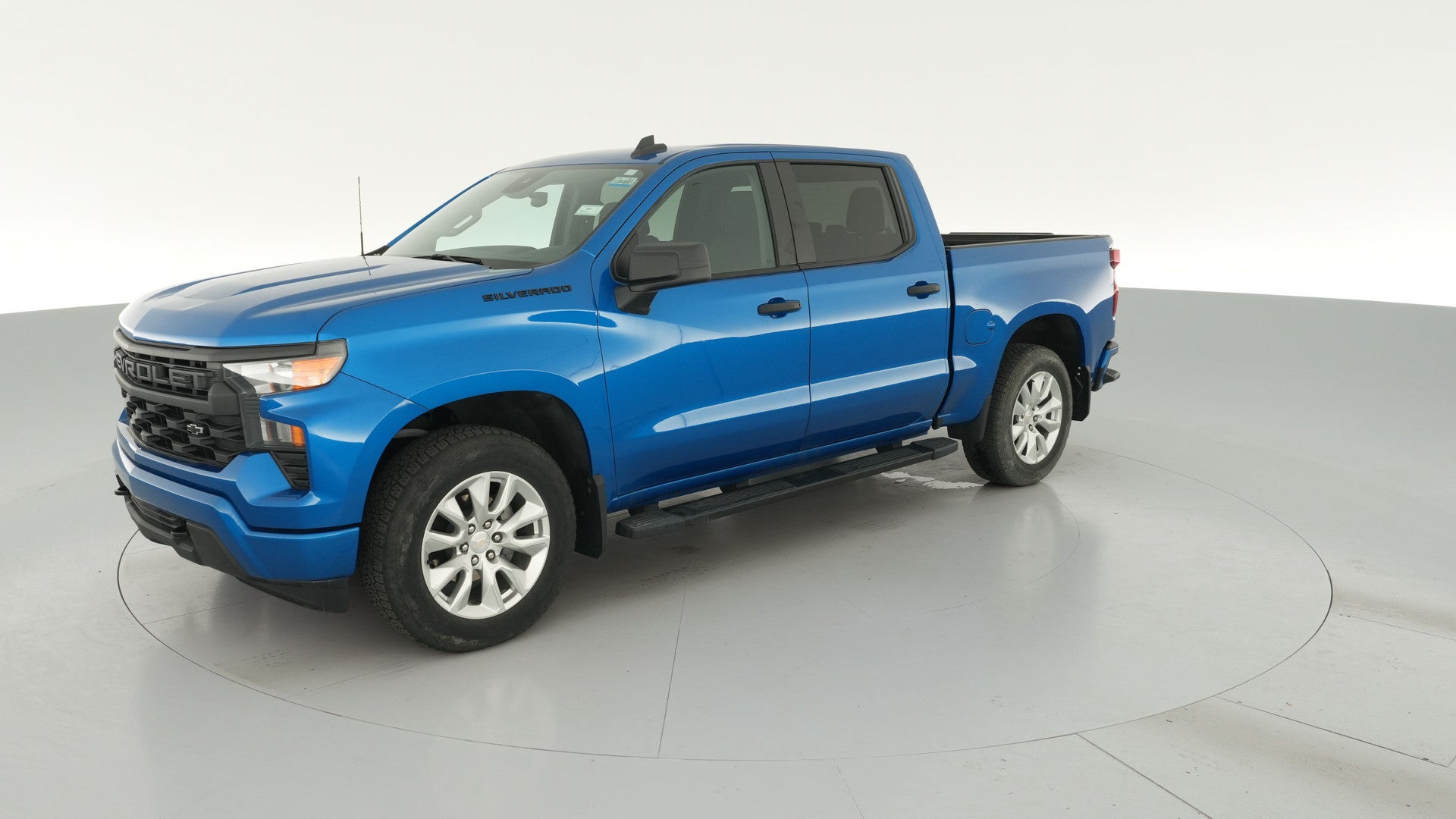 2023 Chevrolet Silverado 1500 Crew Cab vehicle photo