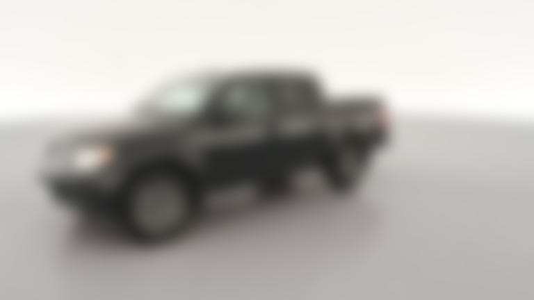 2018 Nissan Frontier Crew Cab vehicle photo