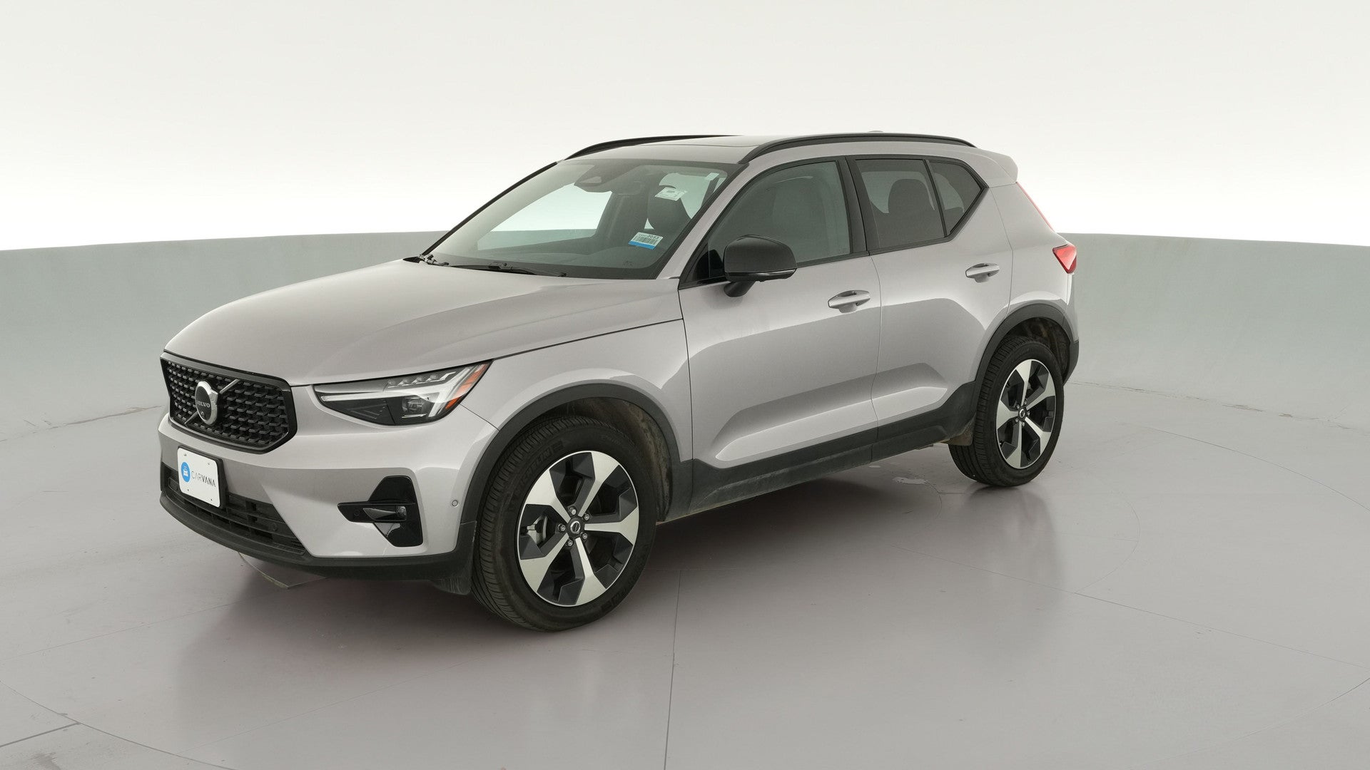 2026 Volvo XC40 vehicle photo