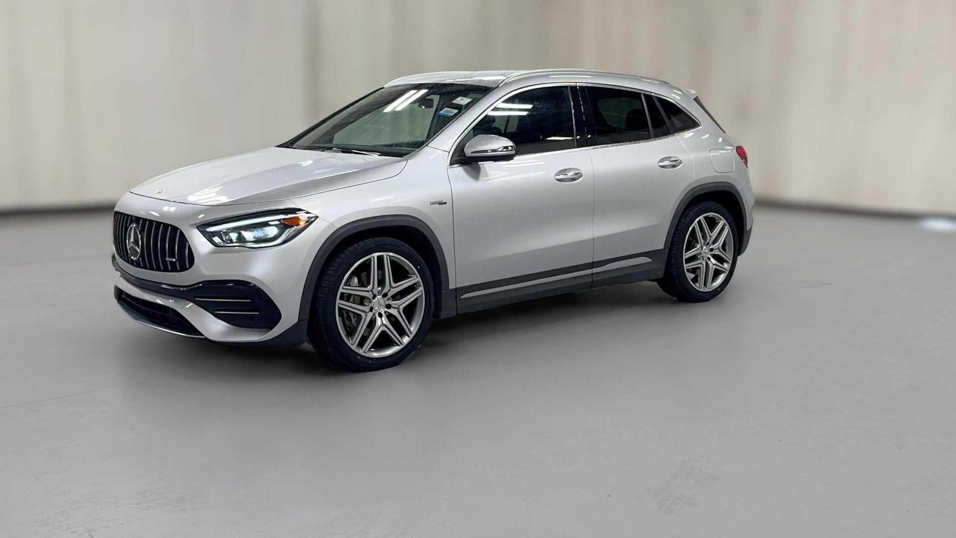 2022 Mercedes-Benz Mercedes-AMG GLA vehicle photo