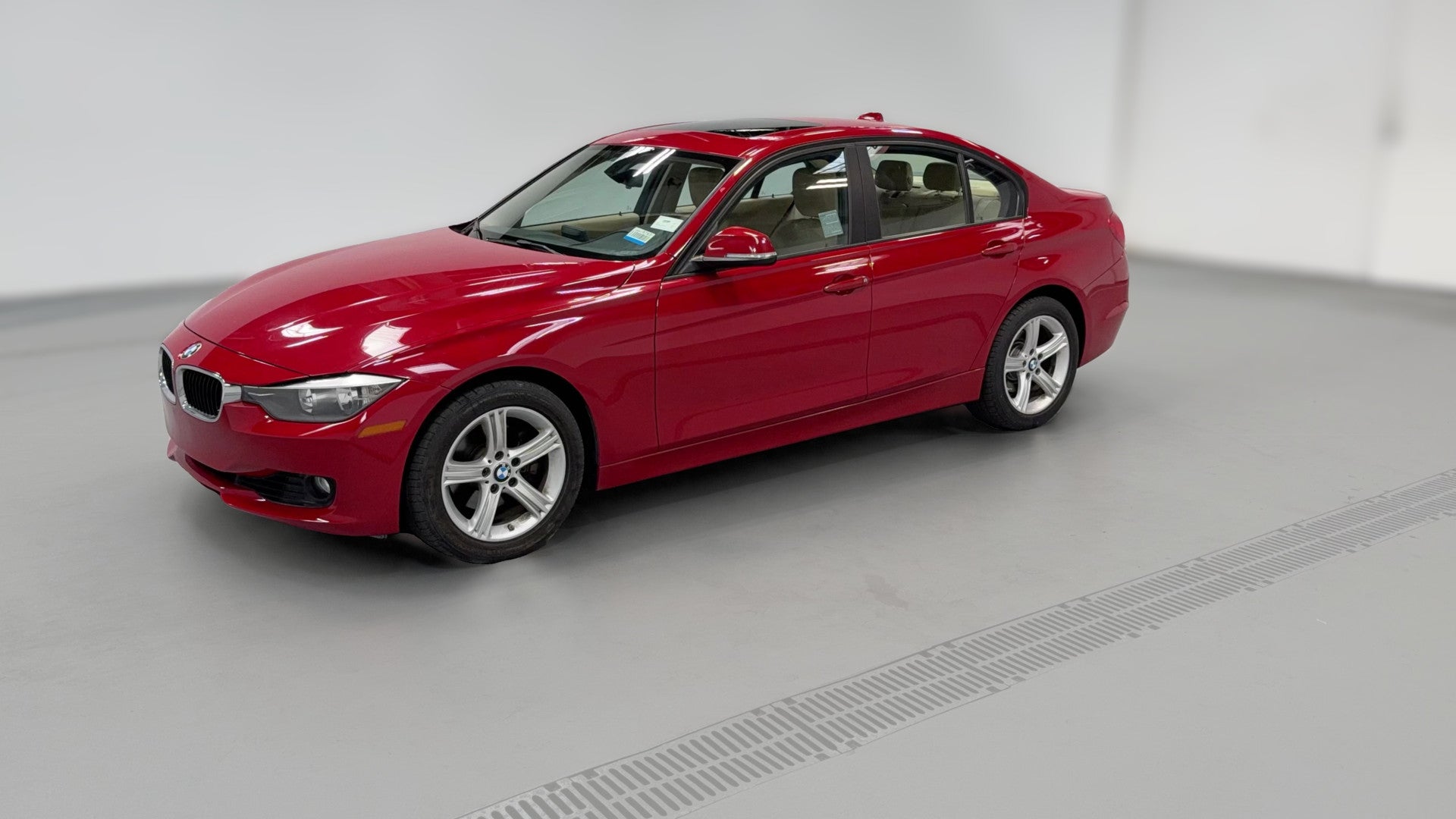 2013 BMW 3 Series vehicle photo