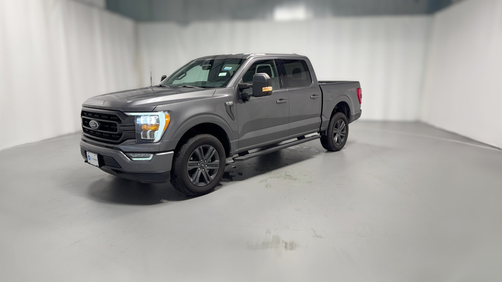 2022 Ford F150 SuperCrew Cab vehicle photo