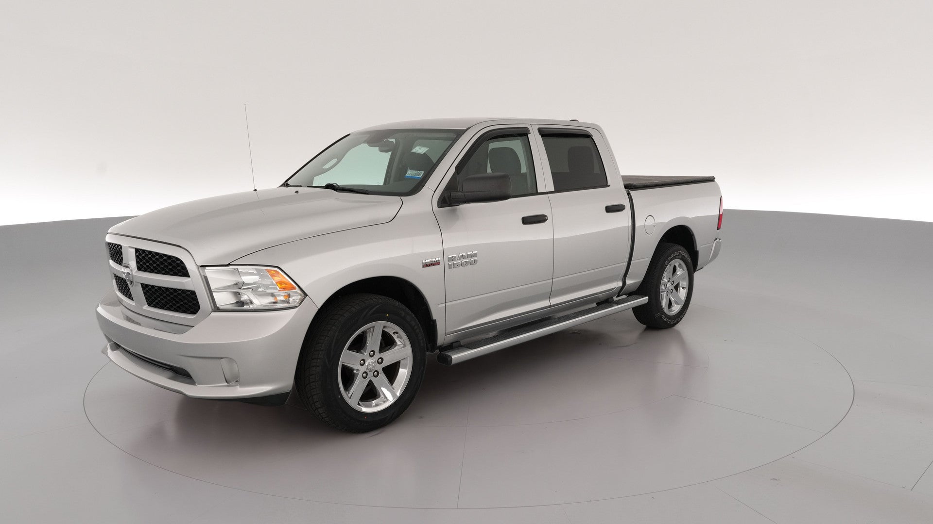 2015 Ram 1500 Crew Cab vehicle photo