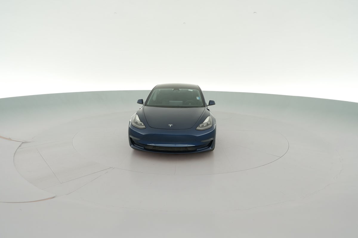 2022 Tesla Model 3 Long Range All-Wheel Drive in Deep Blue Metallic — 360° view 1